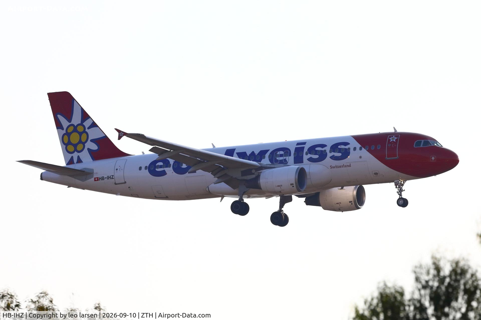Aircraft HB-IHZ, 1999 Airbus A320-214, c/n 1026, Zakynthos 10.9.2026, at ZTH, photo by leo larsen