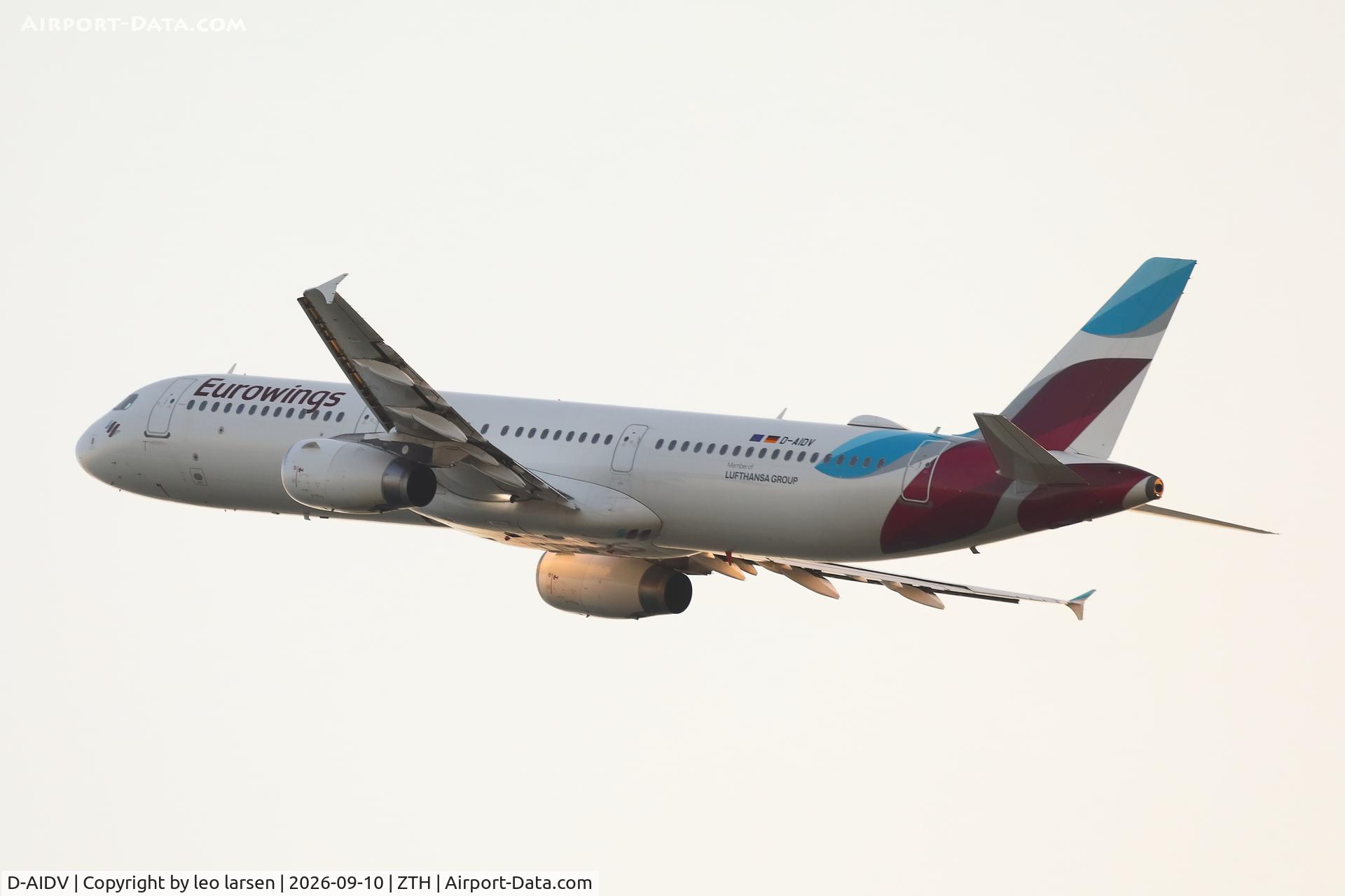 Aircraft D-AIDV, 2012 Airbus A321-231, c/n 5413, Zakynthos 10.9.2026, at ZTH, photo by leo larsen