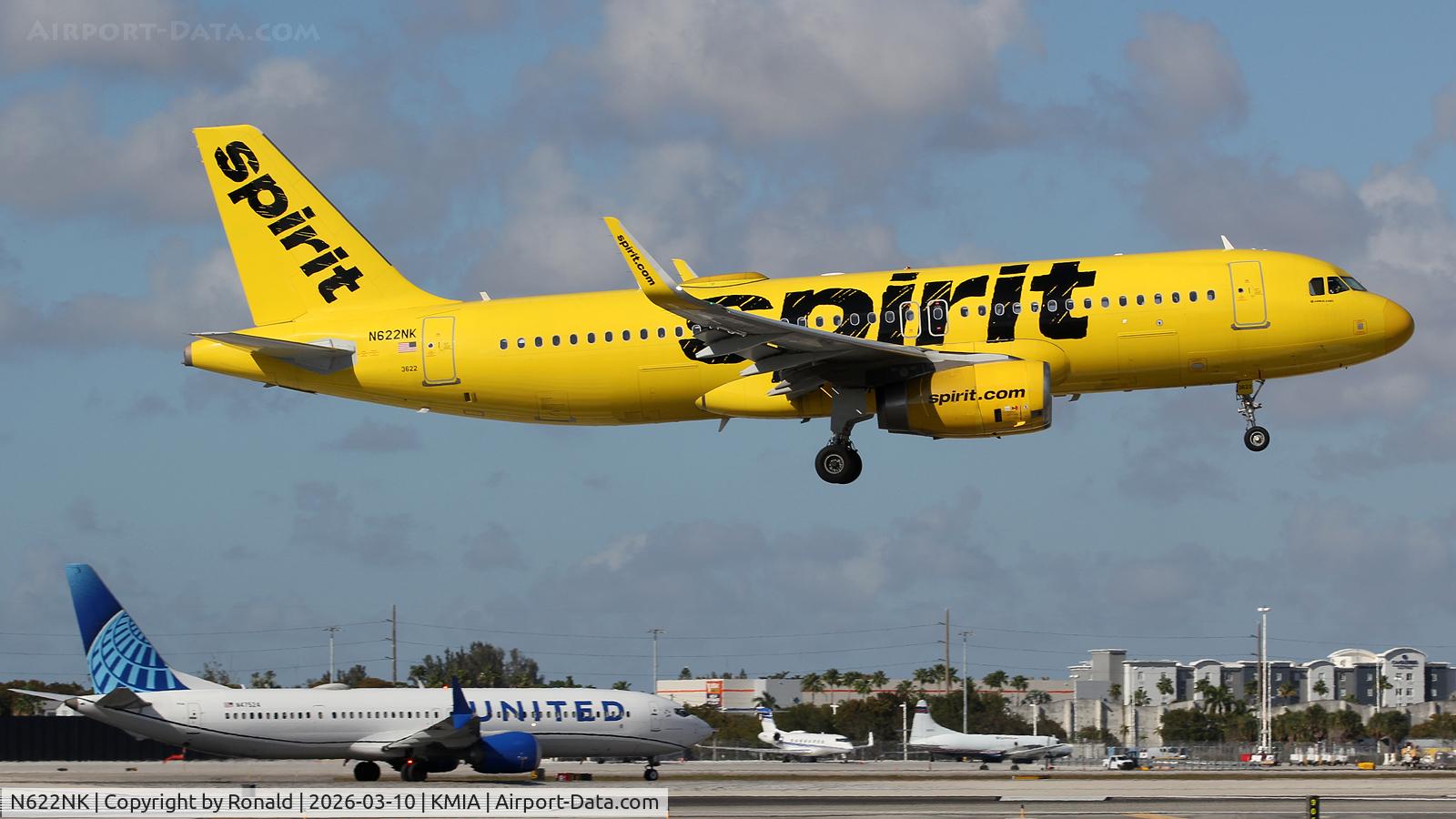 Aircraft N622NK, 2013 Airbus A320-232, c/n 5804, at mia, at KMIA, photo by Ronald