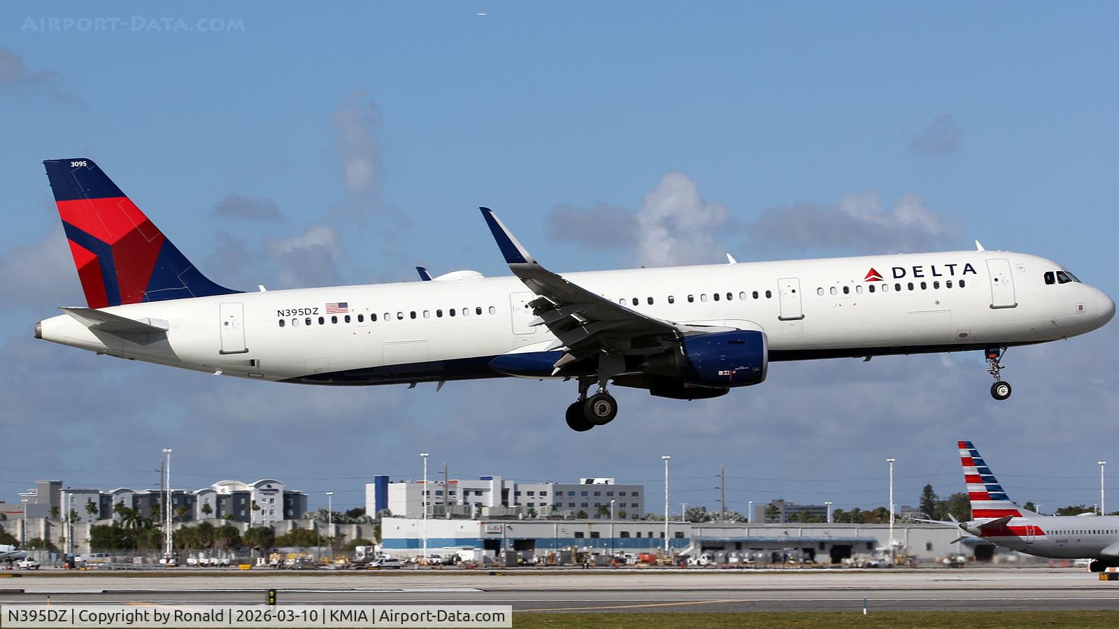 Aircraft N395DZ, 2019 Airbus A321-211, c/n 9126, at mia, at KMIA, photo by Ronald