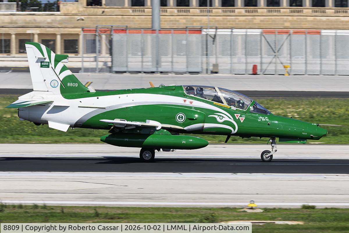Aircraft 8809, British Aerospace Hawk Mk.165, c/n ST025, Runway 13, at LMML, photo by Roberto Cassar