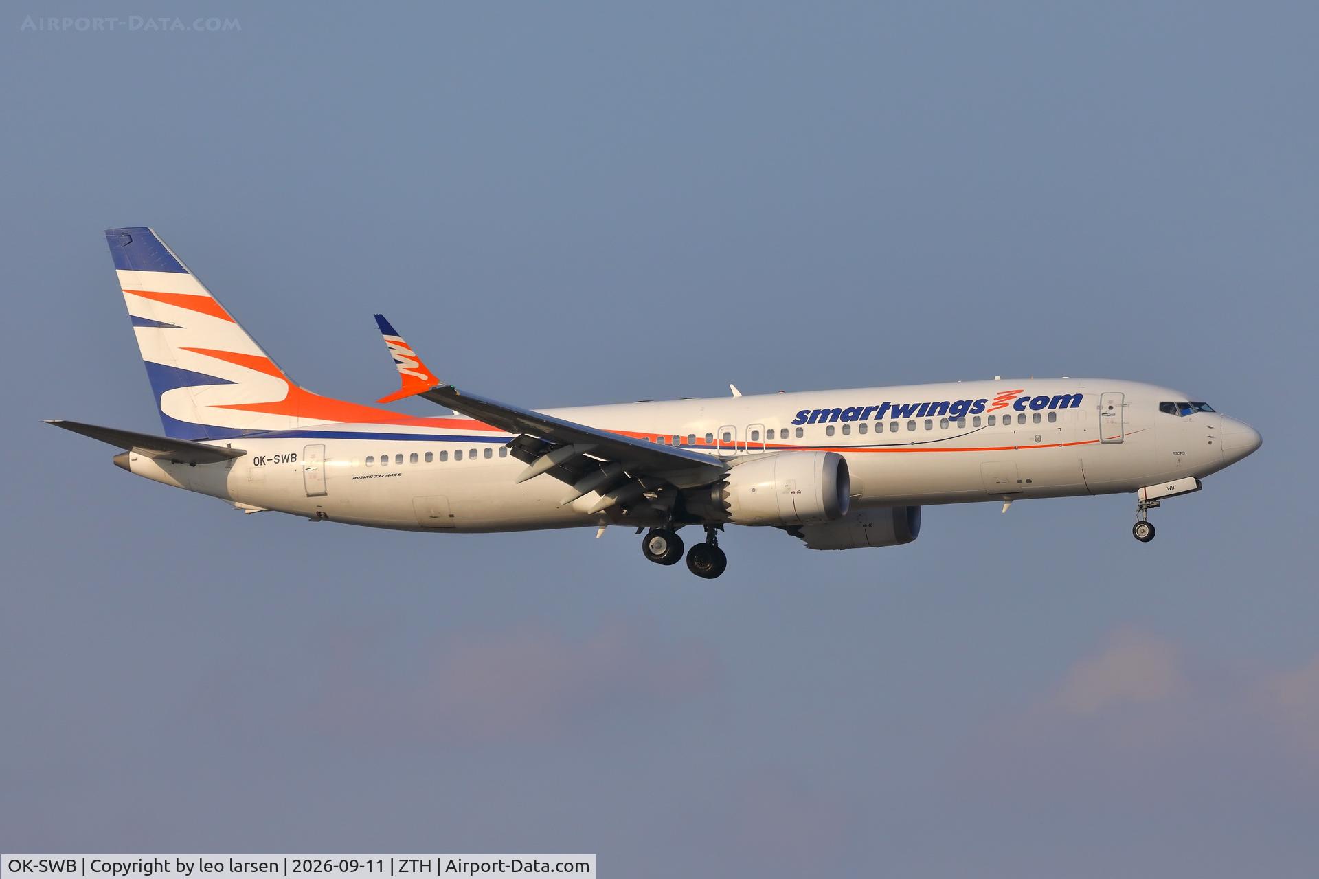 Aircraft OK-SWB, 2018 Boeing 737-8 MAX, c/n 43556 l/n 6861, Zakynthos 11.9.2026, at ZTH, photo by leo larsen