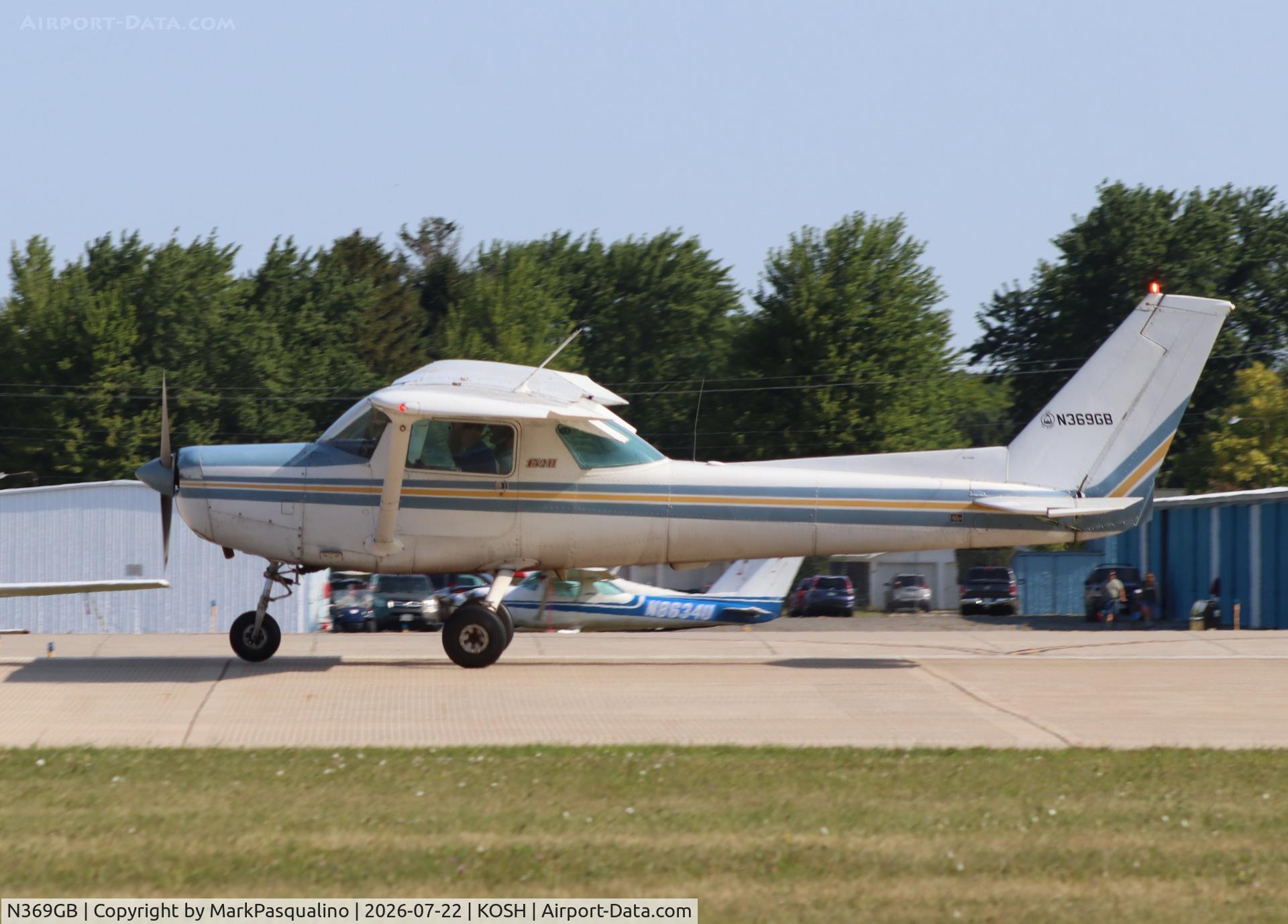 Aircraft N369GB, 1981 Cessna 152, c/n 15285103, Cessna 152, at KOSH, photo by MarkPasqualino