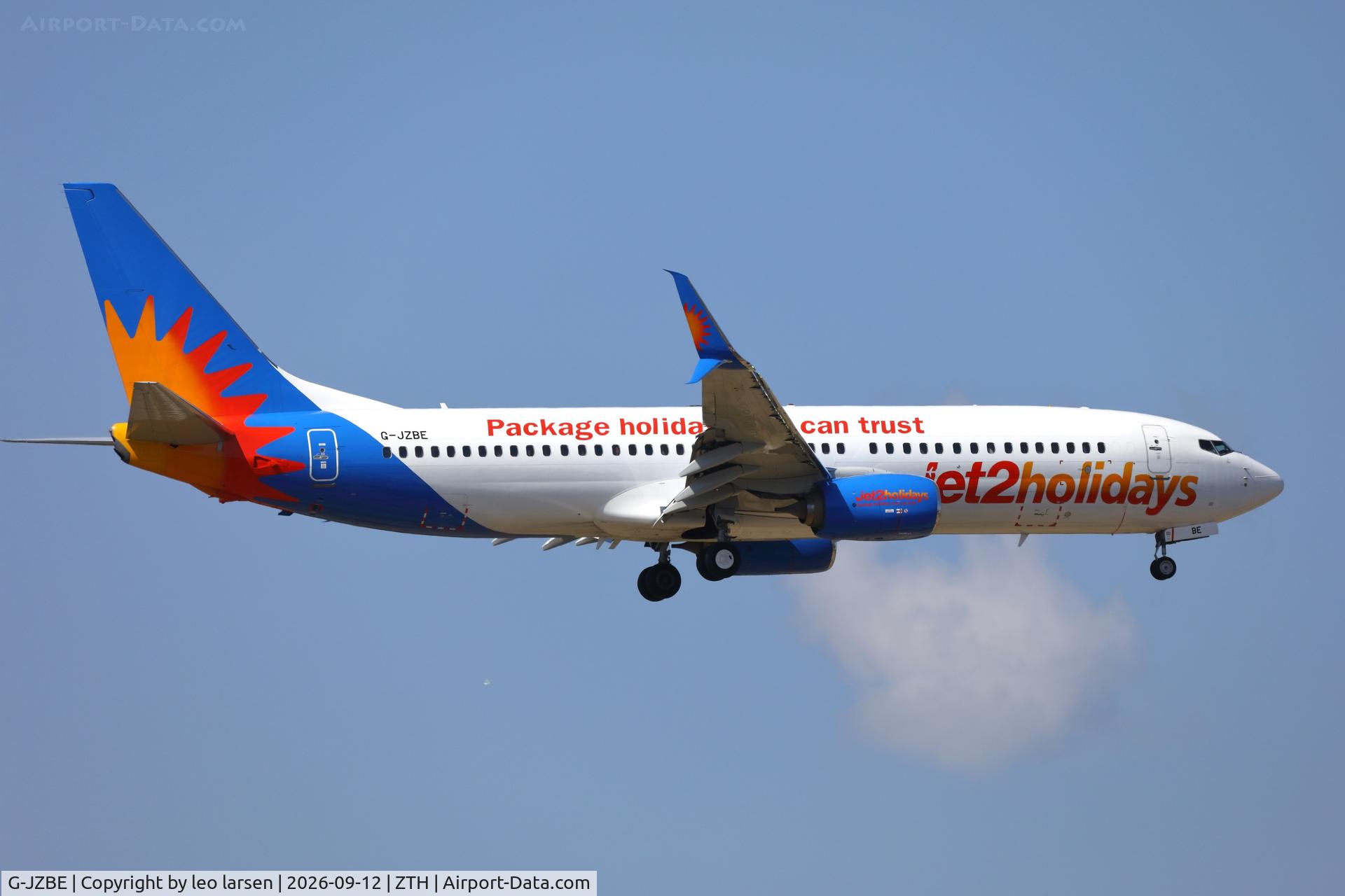 Aircraft G-JZBE, 2017 Boeing 737-8MG, c/n 63161 l/n 6703, Zakynthos 12.9.2026, at ZTH, photo by leo larsen