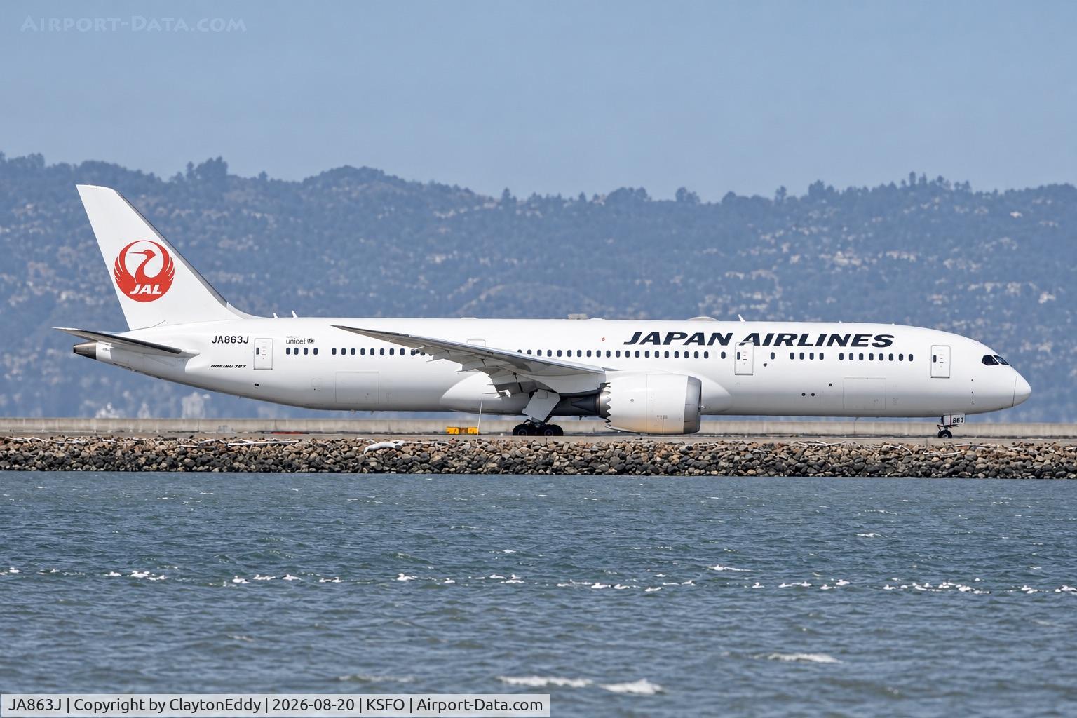 Aircraft JA863J, 2016 Boeing 787-9 Dreamliner Dreamliner, c/n 38137 l/n 391, SFO 2026, at KSFO, photo by ClaytonEddy