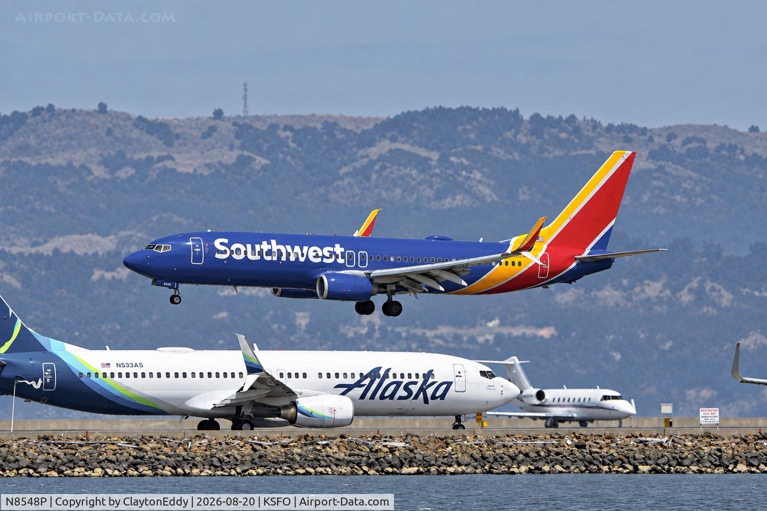 Aircraft N8548P, 2017 Boeing 737-800, c/n 36968 l/n 6626, SFO 2026, at KSFO, photo by ClaytonEddy