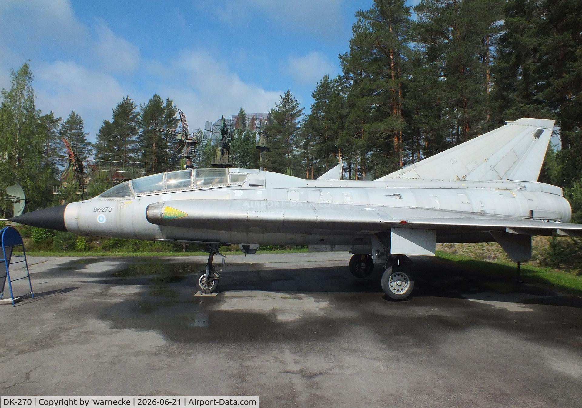 Aircraft DK-270, Saab J-35XS Draken, c/n 35-812, SAAB J35XS Draken at the Suomen Ilmavoimamuseo (Finnish Air Force Museum, formerly known as Keski-Suomen Ilmailumuseo / Aviation Museum of Central Finland), Jyväskylä-Tikkakoski, photo by iwarnecke