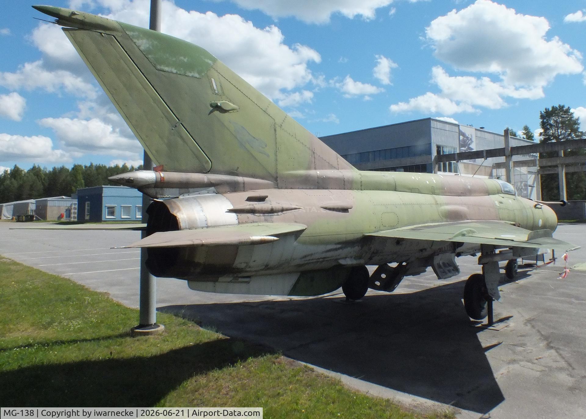 Aircraft MG-138, Mikoyan-Gurevich MiG-21bis, c/n N75084608, Mikoyan i Gurevich MiG-21bis FISHBED-N at the Suomen Ilmavoimamuseo (Finnish Air Force Museum, formerly known as Keski-Suomen Ilmailumuseo / Aviation Museum of Central Finland), Jyväskylä-Tikkakoski, photo by iwarnecke
