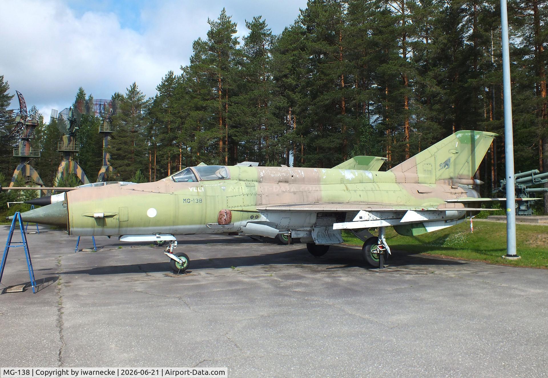Aircraft MG-138, Mikoyan-Gurevich MiG-21bis, c/n N75084608, Mikoyan i Gurevich MiG-21bis FISHBED-N at the Suomen Ilmavoimamuseo (Finnish Air Force Museum, formerly known as Keski-Suomen Ilmailumuseo / Aviation Museum of Central Finland), Jyväskylä-Tikkakoski, photo by iwarnecke