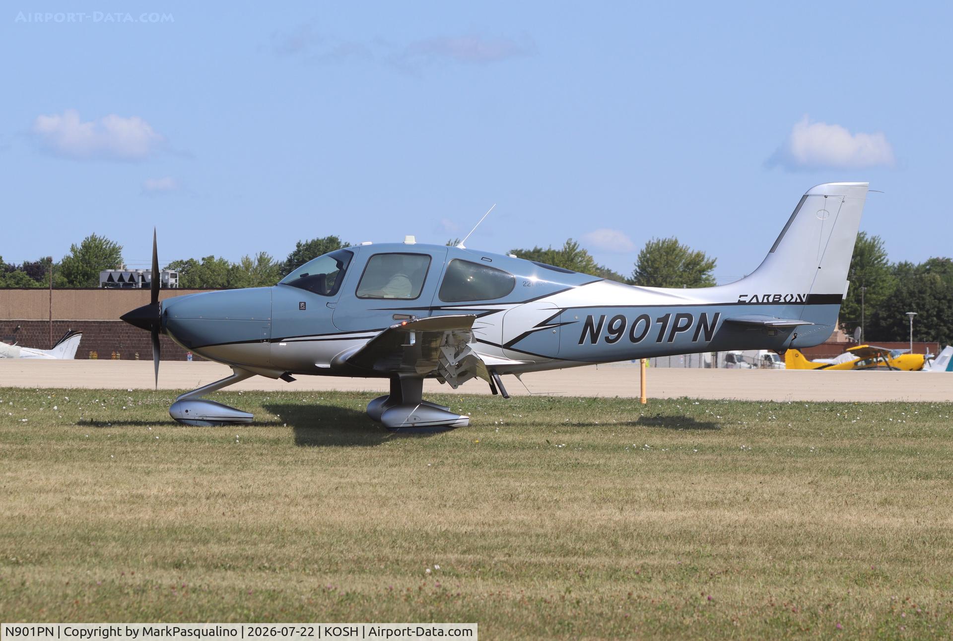 Aircraft N901PN, 2018 Cirrus Design Corp SR22T, c/n 1664, Cirrus SR22T, at KOSH, photo by MarkPasqualino