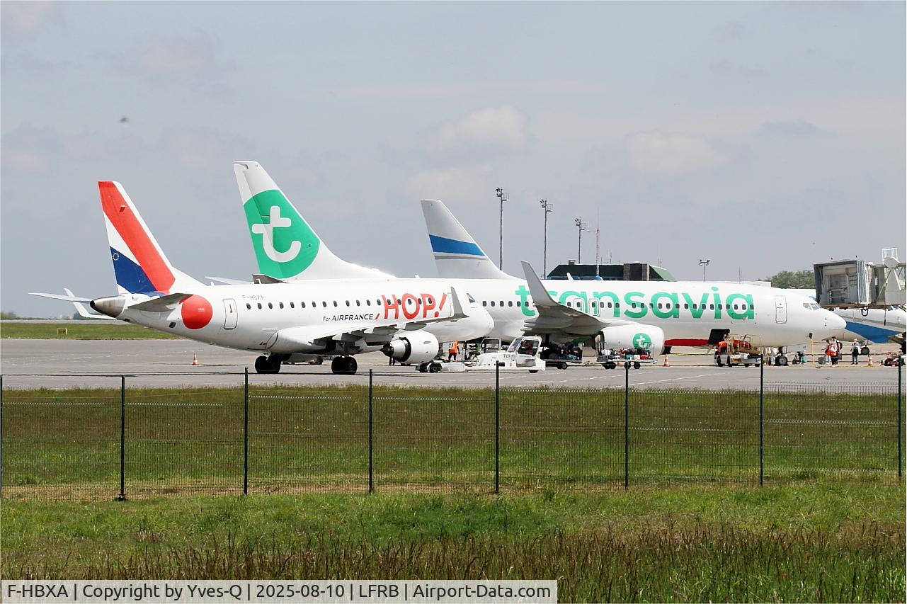 Aircraft F-HBXA, 2008 Embraer 170LR (ERJ-170-100LR), c/n 17000237, Embraer 170LR, Push back, Brest-Bretagne Airport (LFRB-BES), at LFRB, photo by Yves-Q