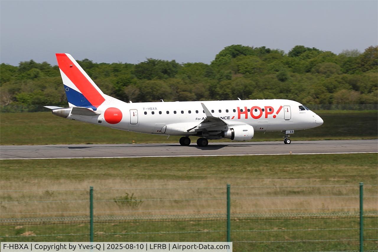 Aircraft F-HBXA, 2008 Embraer 170LR (ERJ-170-100LR), c/n 17000237, Embraer 170LR, Take off run rwy 07R, Brest-Bretagne Airport (LFRB-BES), at LFRB, photo by Yves-Q