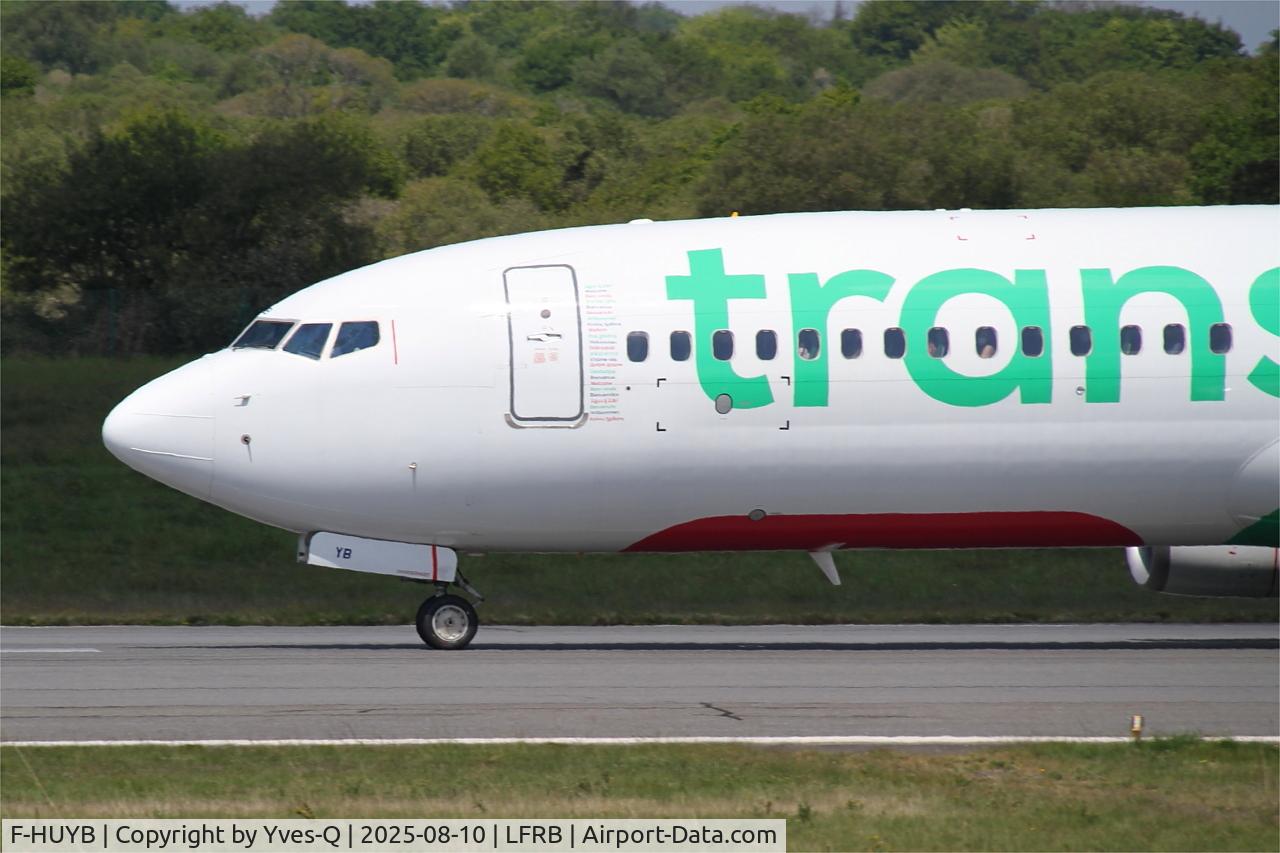 Aircraft F-HUYB, 2017 Boeing 737-8JP, c/n 42274 l/n 6247, Boeing 737-8JP, Taxiing rwy 07R, Brest-Bretagne airport (LFRB-BES), at LFRB, photo by Yves-Q