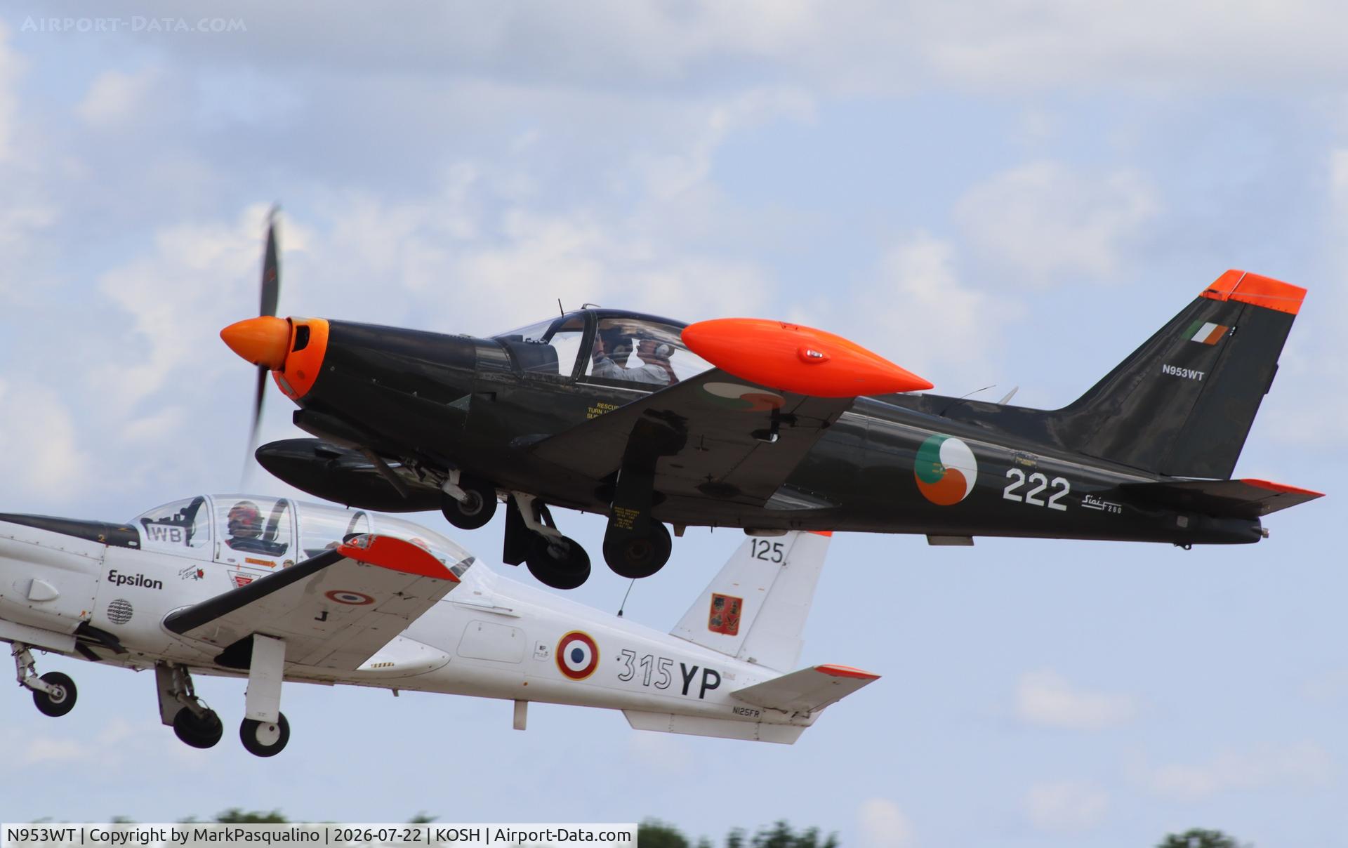 Aircraft N953WT, 1976 SIAI-Marchetti SF-260W Warrior, c/n 289/24-01, SIAI-Marchetti SF-260W, at KOSH, photo by MarkPasqualino