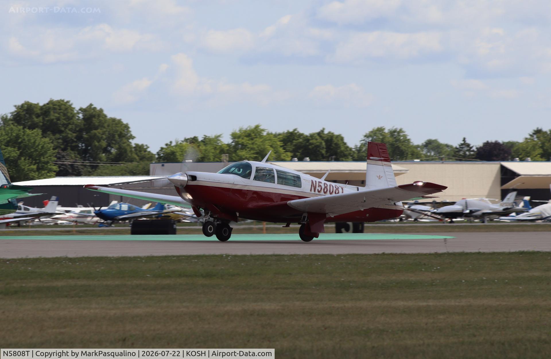 Aircraft N5808T, 1985 Mooney M20K, c/n 25-0870, Mooney M20K, at KOSH, photo by MarkPasqualino