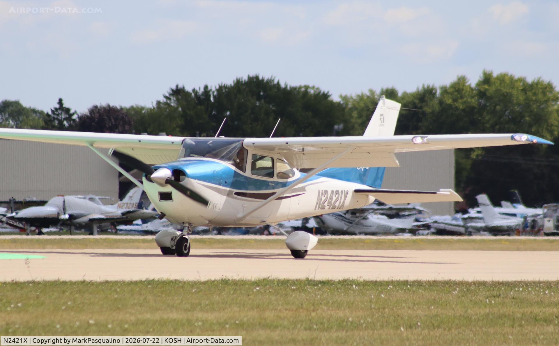 Aircraft N2421X, 1965 Cessna 182H Skylane, c/n 18256321, Cessna 182H, at KOSH, photo by MarkPasqualino
