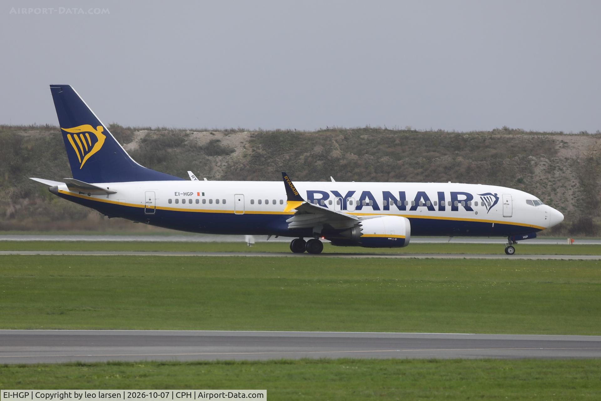 Aircraft EI-HGP, 2021 Boeing 737-8-200 MAX, c/n 62330 l/n 8077, Copenhagen 7.10.2026, at CPH, photo by leo larsen