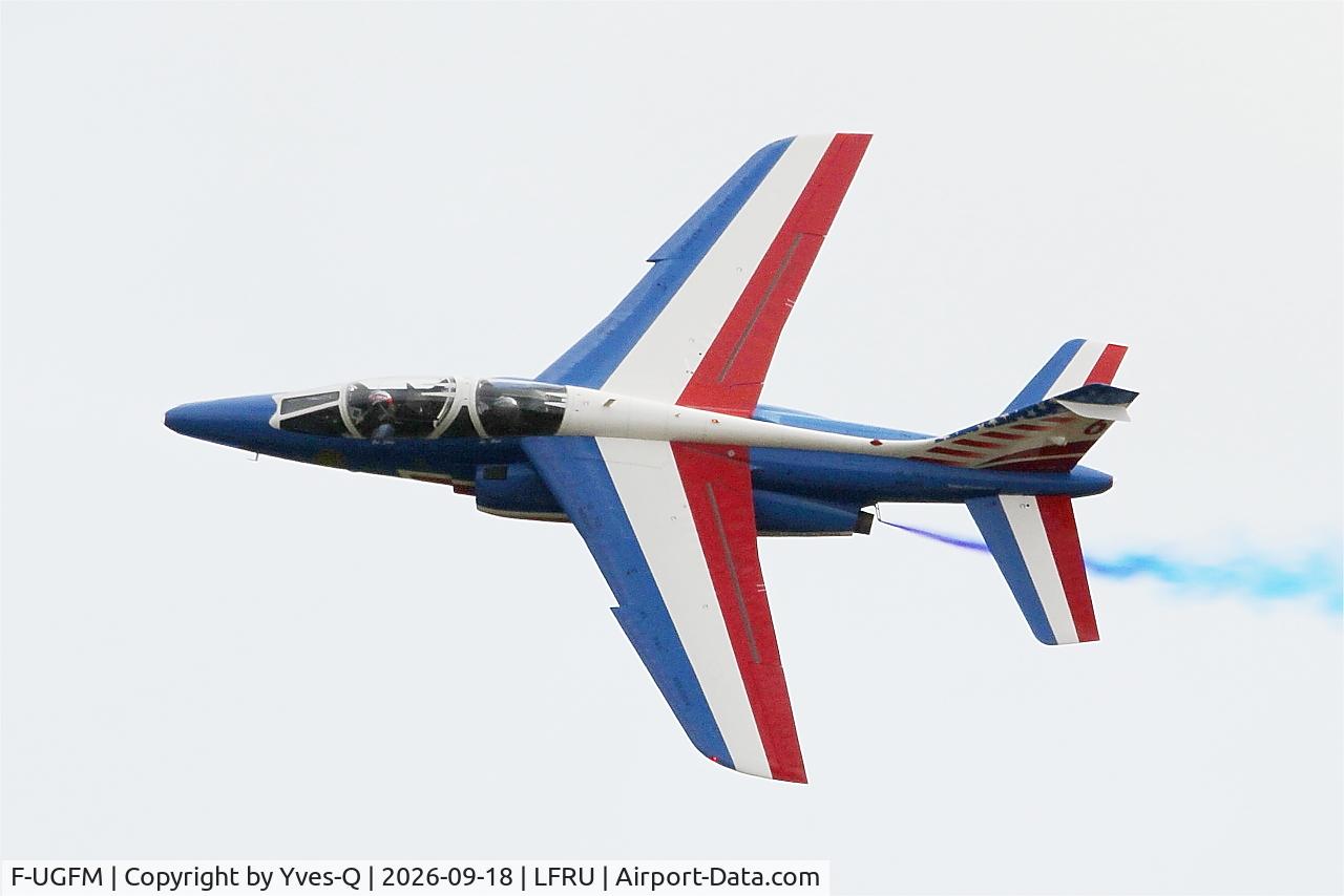 Aircraft F-UGFM, Dassault -Dornier Alpha jet E, c/n E105, Dassault -Dornier Alpha jet , Athos 6 of Patruille de France, On display, Morlaix-Ploujean airport (LFRU-MXN), at LFRU, photo by Yves-Q