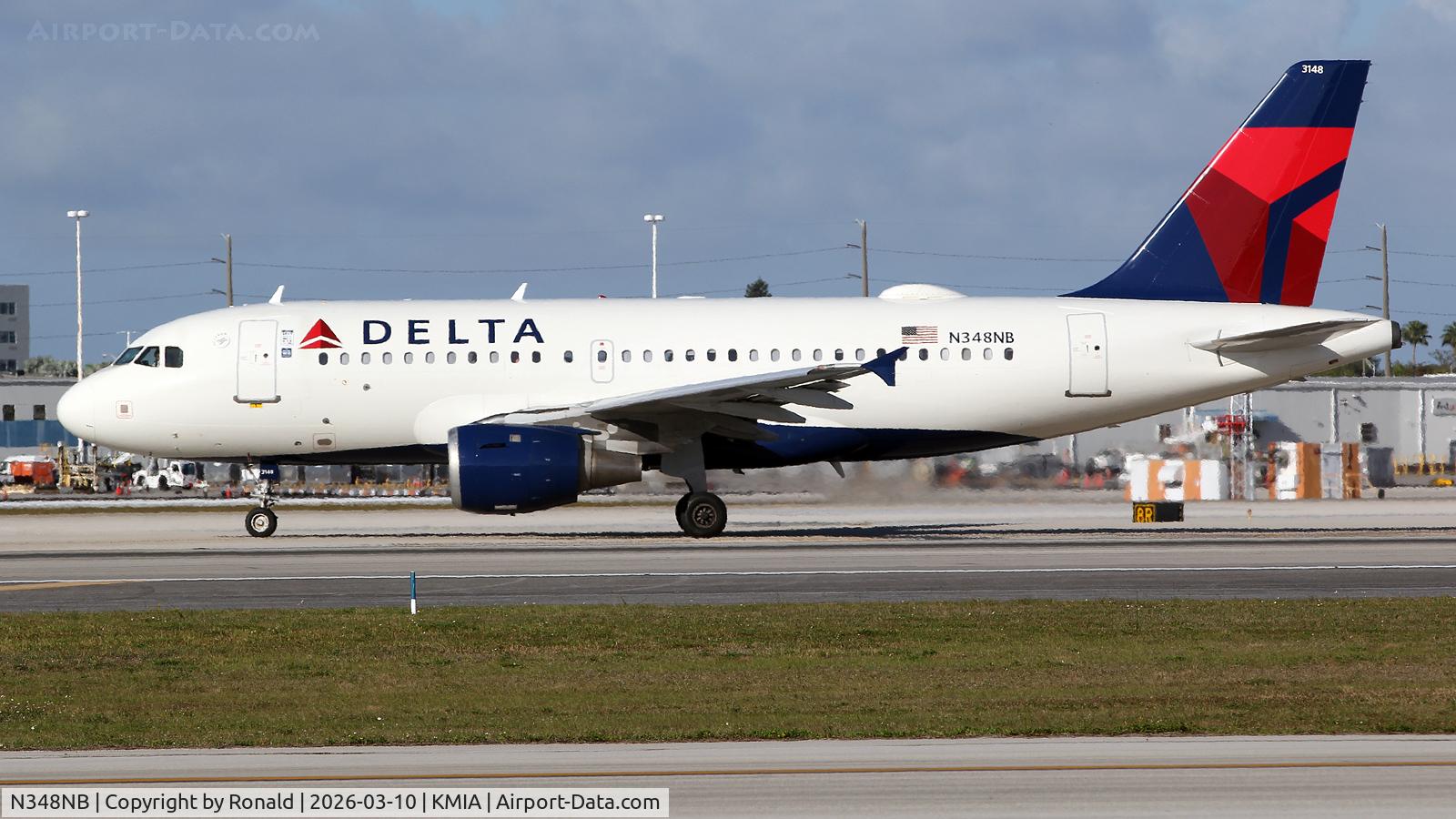 Aircraft N348NB, 2002 Airbus A319-114, c/n 1810, at mia, at KMIA, photo by Ronald