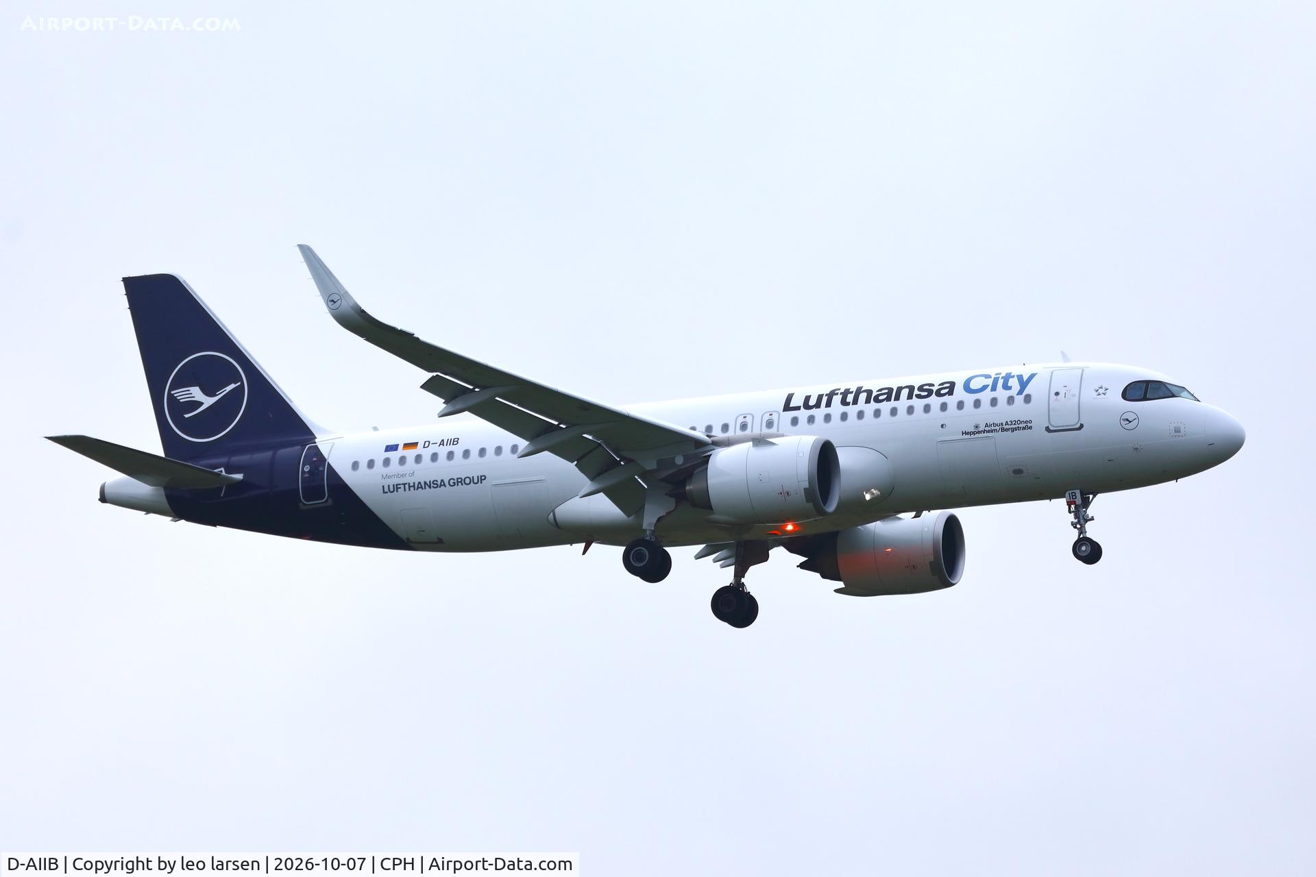 Aircraft D-AIIB, 2025 Airbus A320-251 N, c/n 12778, Copenhagen 7.10.2026, at CPH, photo by leo larsen