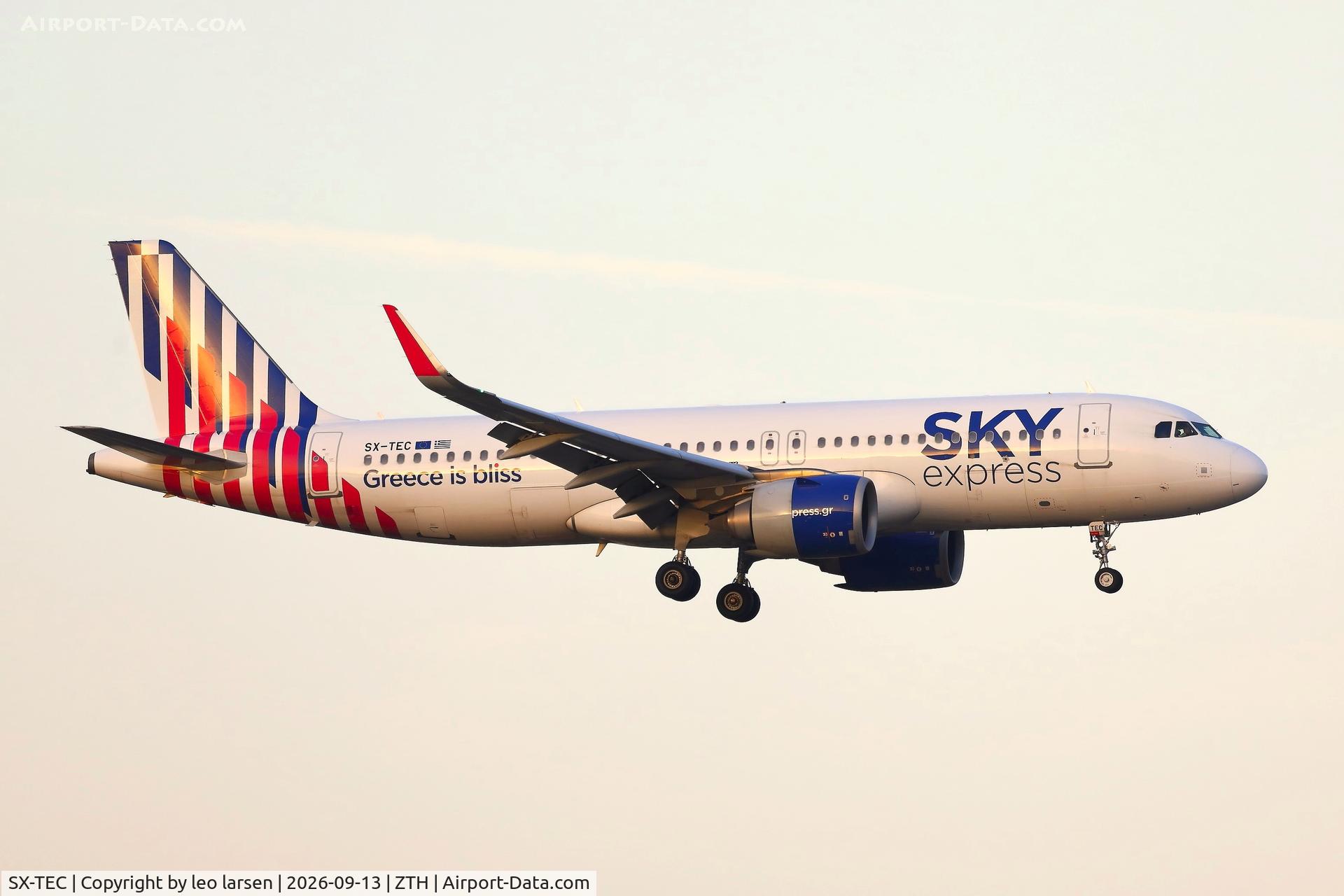 Aircraft SX-TEC, 2020 Airbus A320-251N, c/n 9566, Zakynthos 13.9.2026, at ZTH, photo by leo larsen