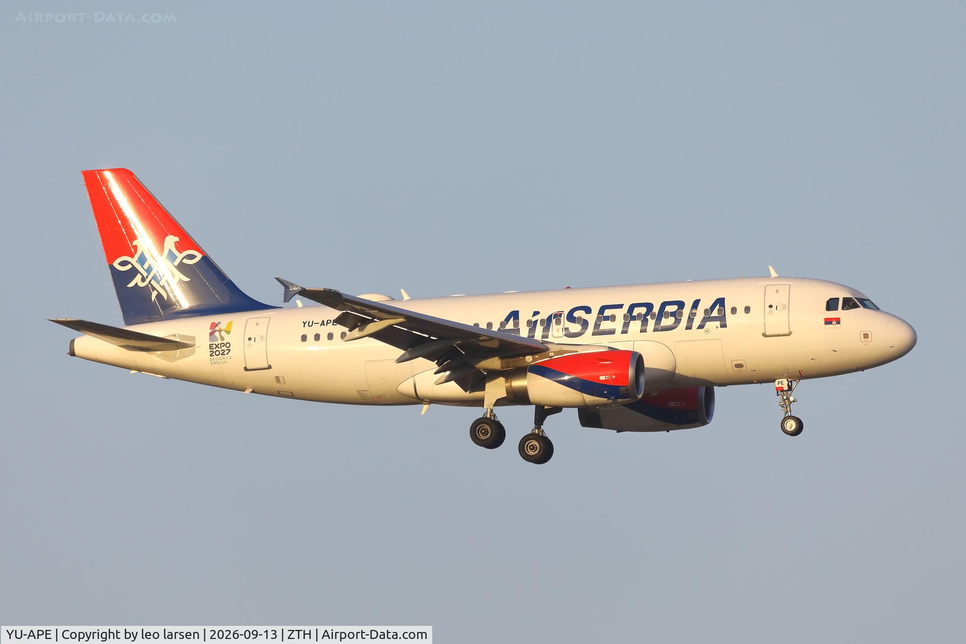 Aircraft YU-APE, 2007 Airbus A319-132, c/n 3252, Xakynthos 13.9.2026, at ZTH, photo by leo larsen