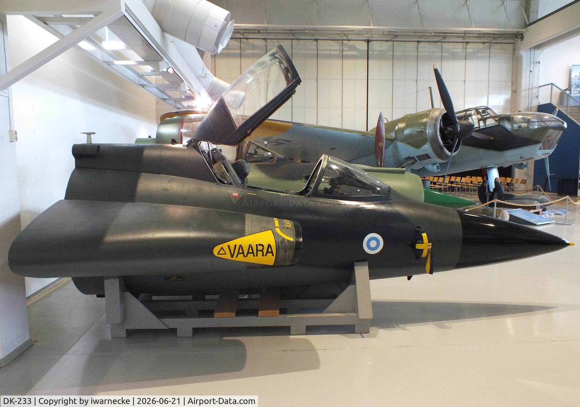 Aircraft DK-233, Saab J35F Draken, c/n 35-443, SAAB J35F Draken (forward fuselage only) at the Suomen Ilmavoimamuseo (Finnish Air Force Museum, formerly known as Keski-Suomen Ilmailumuseo / Aviation Museum of Central Finland), Jyväskylä-Tikkakoski, photo by iwarnecke