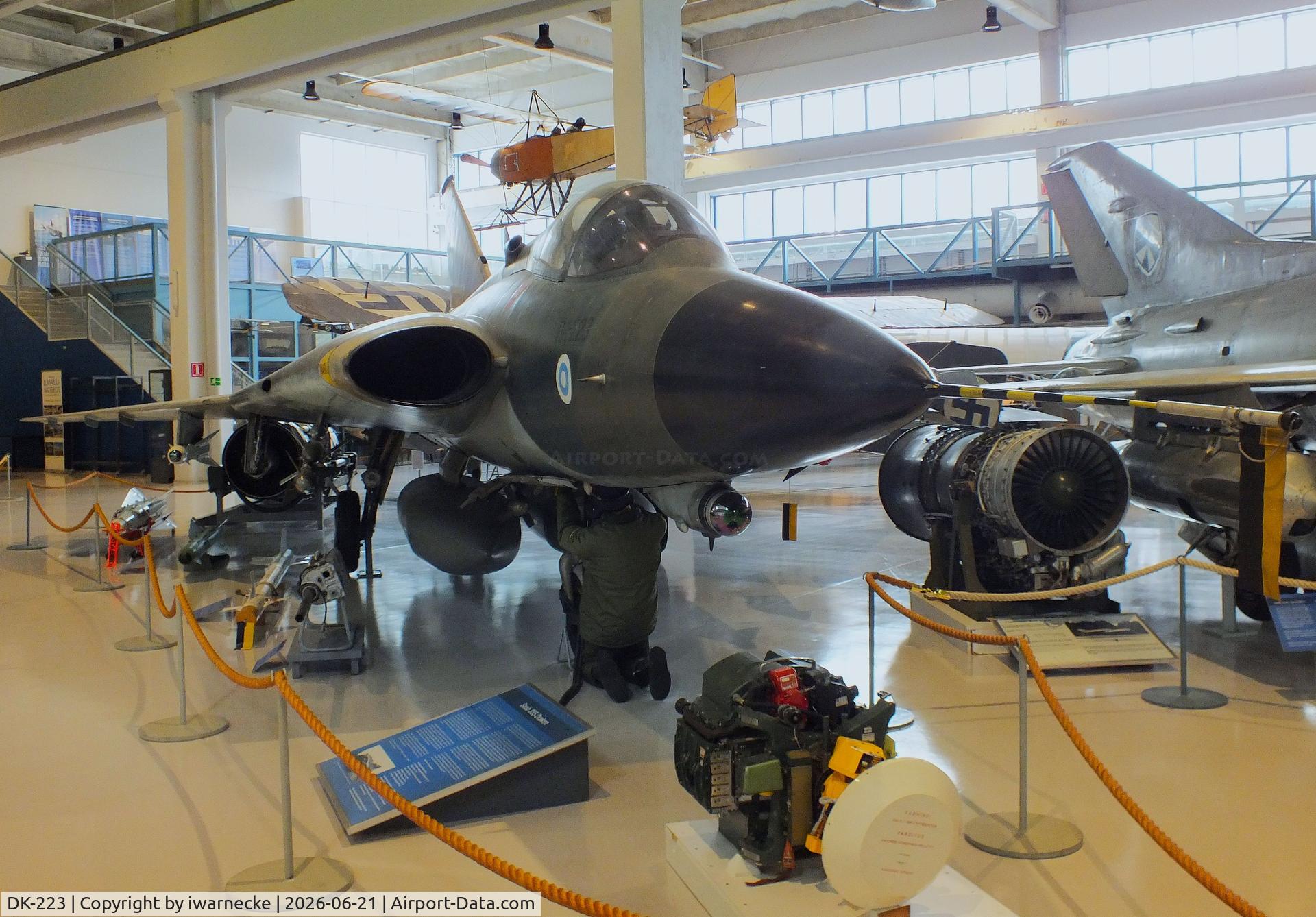Aircraft DK-223, Saab J-35XS Draken, c/n 35-1312, SAAB J35XS Draken at the Suomen Ilmavoimamuseo (Finnish Air Force Museum, formerly known as Keski-Suomen Ilmailumuseo / Aviation Museum of Central Finland), Jyväskylä-Tikkakoski, photo by iwarnecke