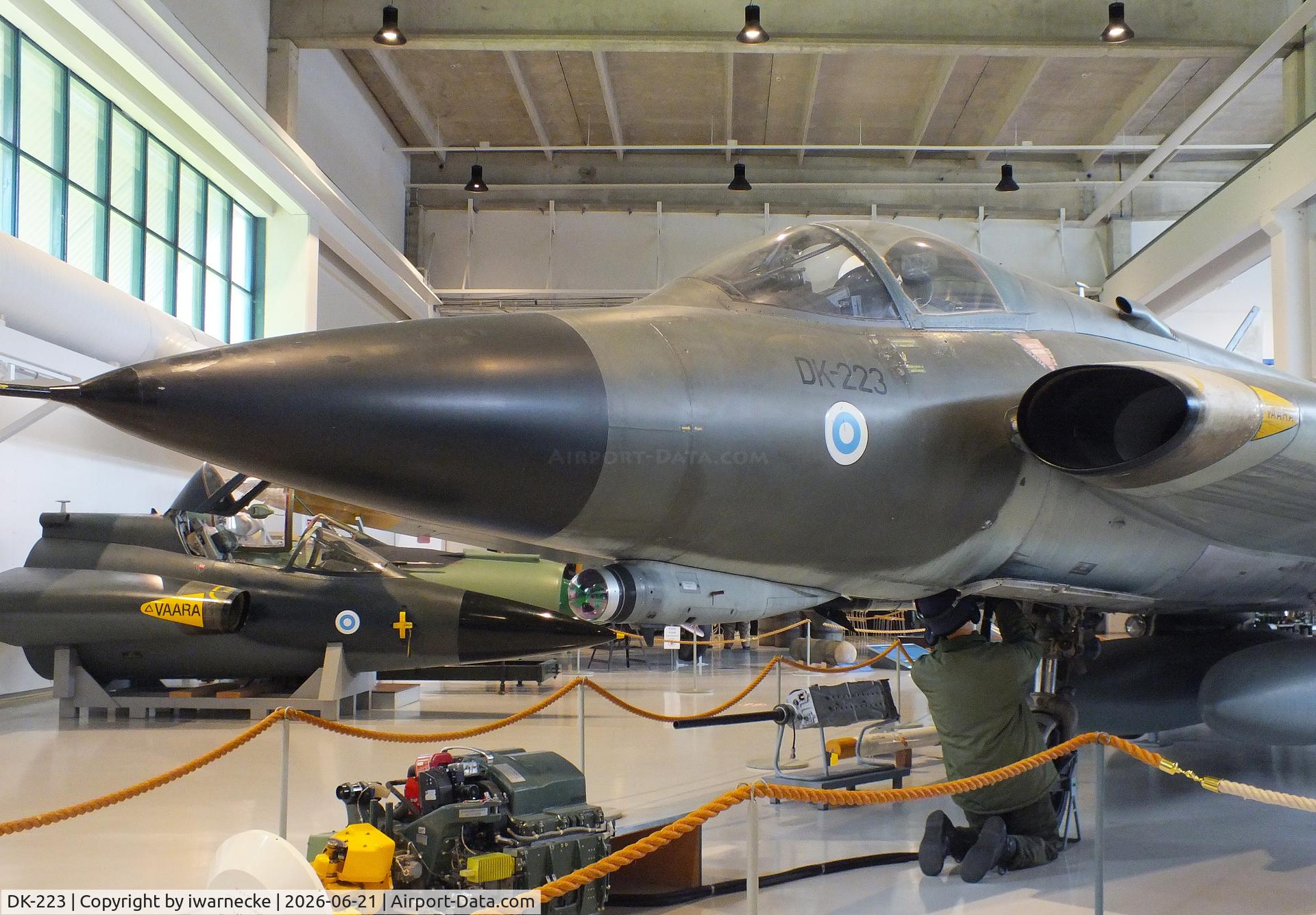Aircraft DK-223, Saab J-35XS Draken, c/n 35-1312, SAAB J35XS Draken at the Suomen Ilmavoimamuseo (Finnish Air Force Museum, formerly known as Keski-Suomen Ilmailumuseo / Aviation Museum of Central Finland), Jyväskylä-Tikkakoski, photo by iwarnecke