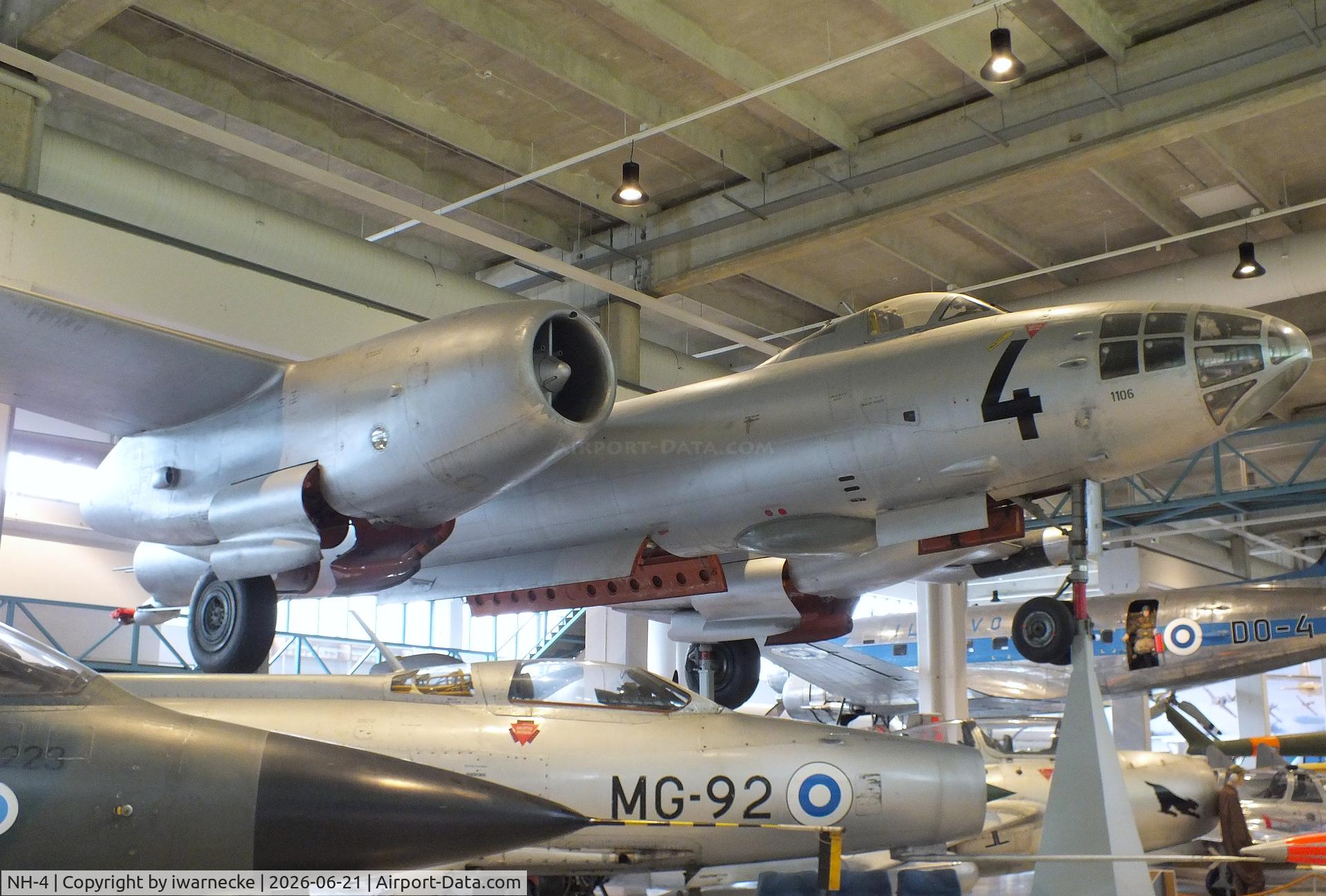 Aircraft NH-4, Ilyushin Il-28R, c/n 1106, Ilyushin Il-28R BEAGLE at the Suomen Ilmavoimamuseo (Finnish Air Force Museum, formerly known as Keski-Suomen Ilmailumuseo / Aviation Museum of Central Finland), Jyväskylä-Tikkakoski, photo by iwarnecke