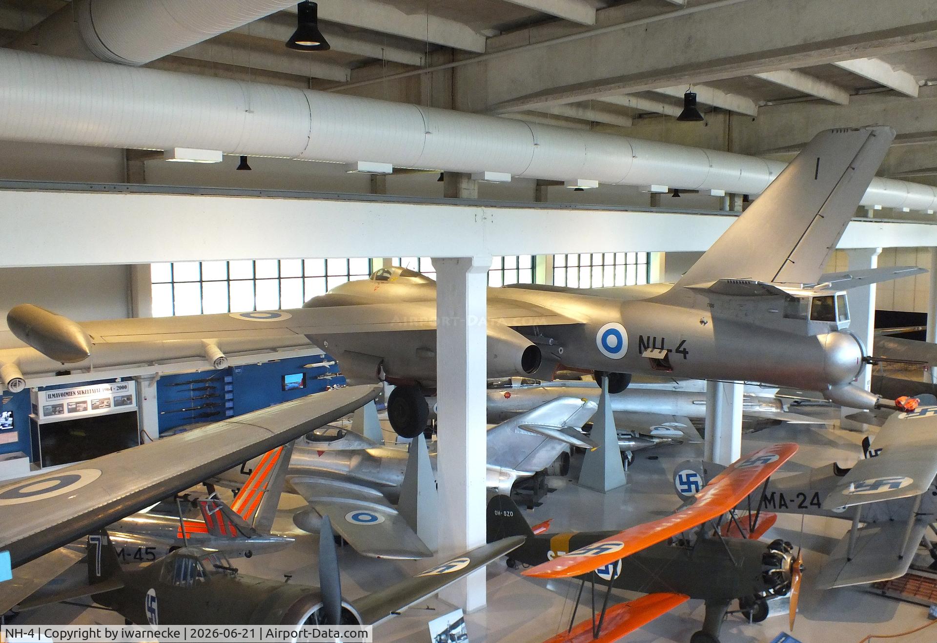 Aircraft NH-4, Ilyushin Il-28R, c/n 1106, Ilyushin Il-28R BEAGLE at the Suomen Ilmavoimamuseo (Finnish Air Force Museum, formerly known as Keski-Suomen Ilmailumuseo / Aviation Museum of Central Finland), Jyväskylä-Tikkakoski, photo by iwarnecke