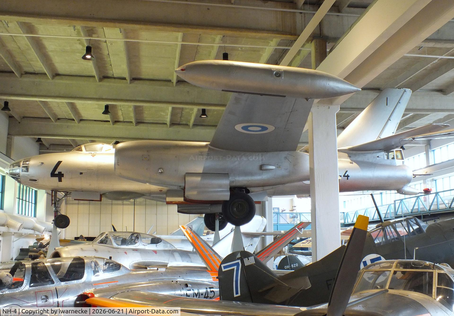 Aircraft NH-4, Ilyushin Il-28R, c/n 1106, Ilyushin Il-28R BEAGLE at the Suomen Ilmavoimamuseo (Finnish Air Force Museum, formerly known as Keski-Suomen Ilmailumuseo / Aviation Museum of Central Finland), Jyväskylä-Tikkakoski, photo by iwarnecke