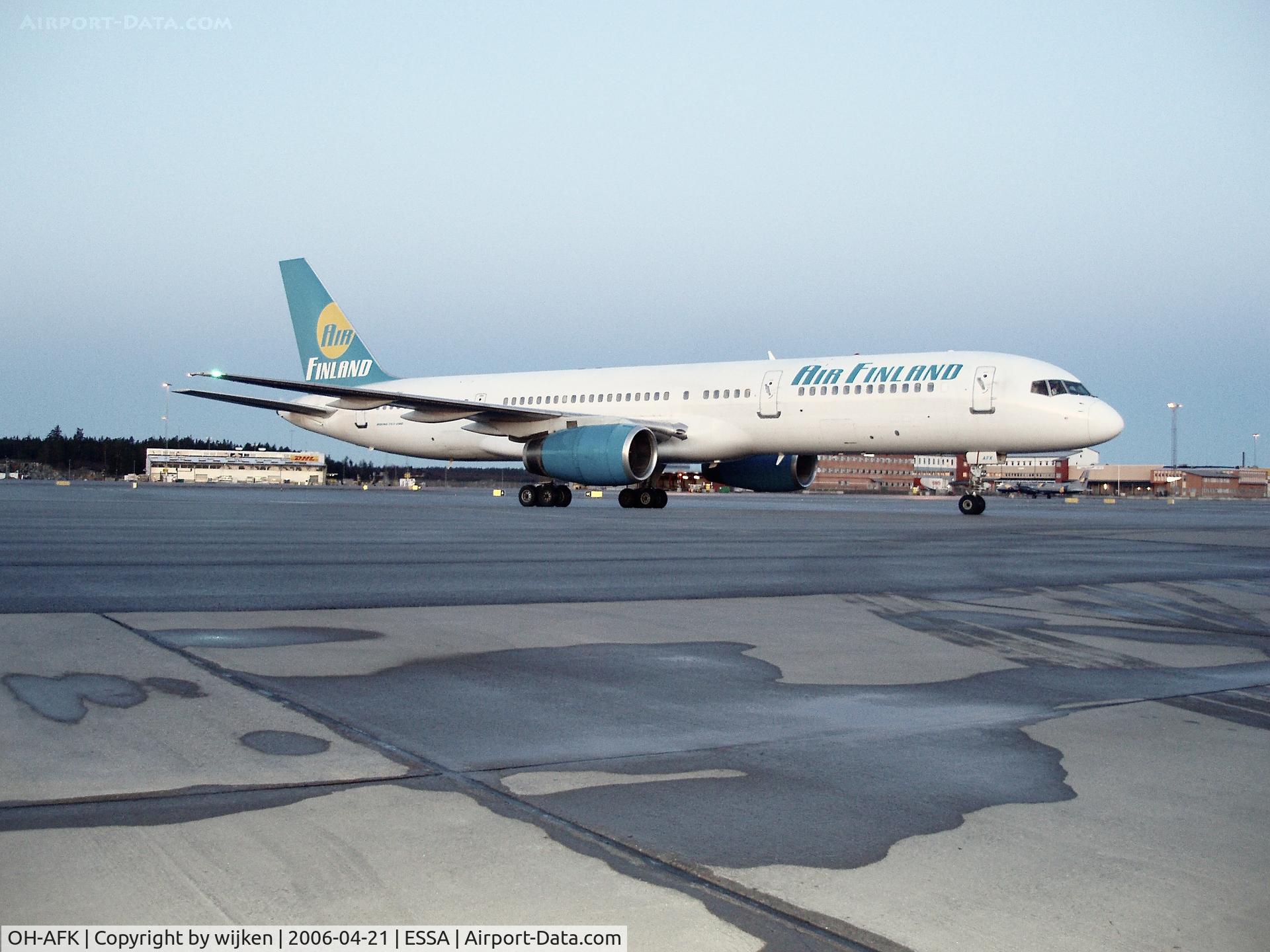 Aircraft OH-AFK, 1993 Boeing 757-28A, c/n 25622 l/n 530, Terminal 2, at ESSA, photo by wijken