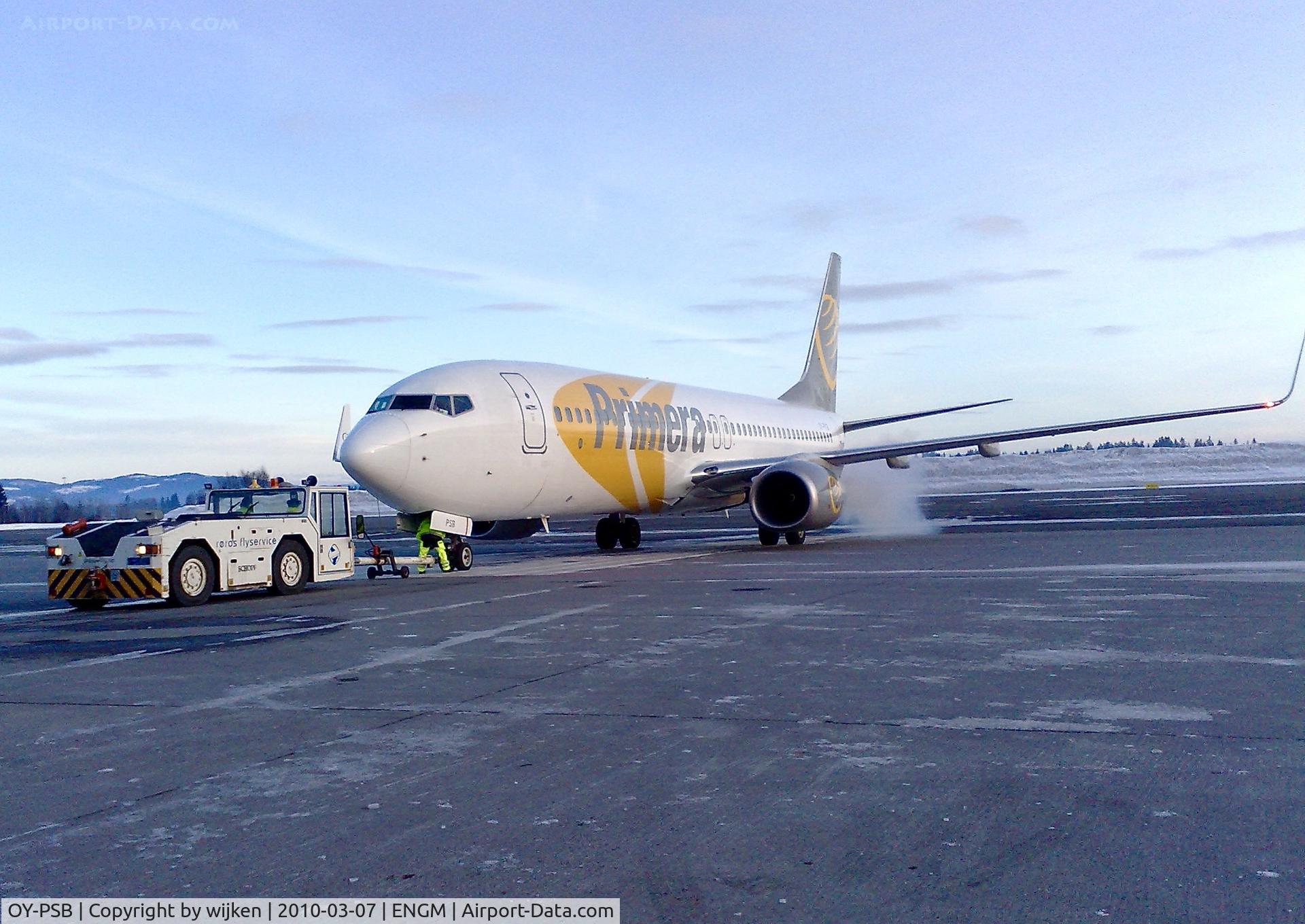 Aircraft OY-PSB, 2007 Boeing 737-8Q8, c/n 30722 l/n 2261, Cold morning dep., at ENGM, photo by wijken