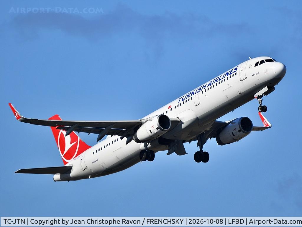 Aircraft TC-JTN, 2016 Airbus A321-231, c/n 7274, Bordeaux (BOD) Istanbul (IST) TK1390, at LFBD, photo by Jean Christophe Ravon / FRENCHSKY