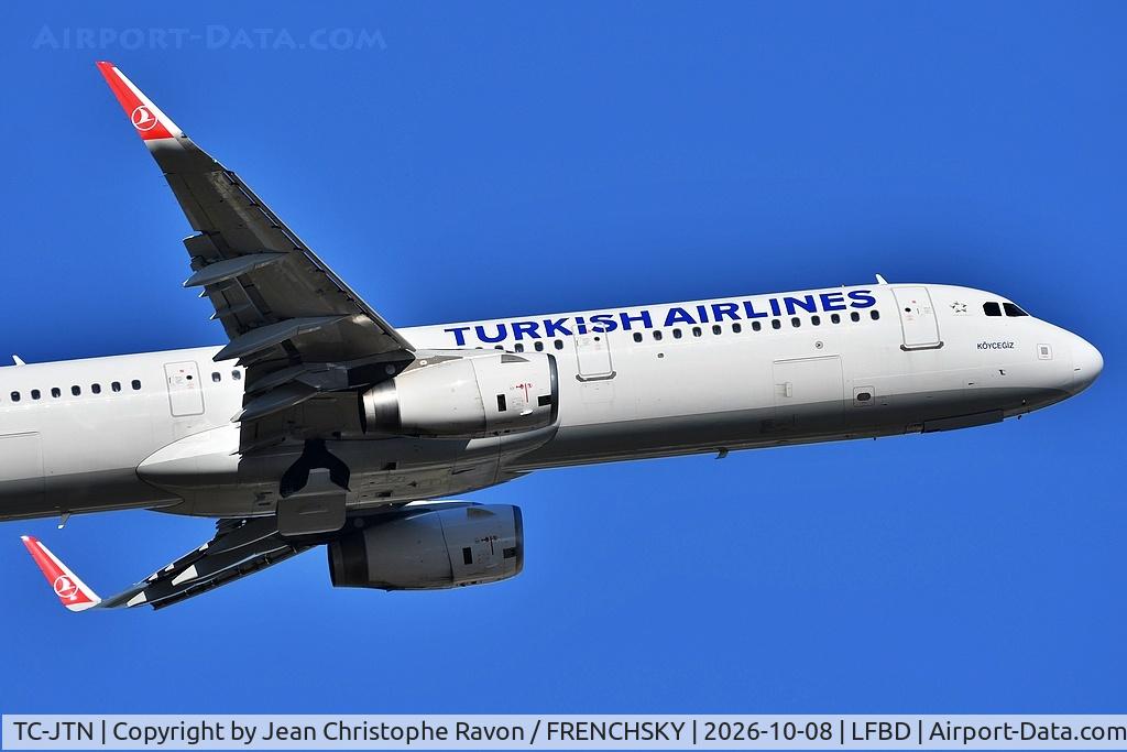Aircraft TC-JTN, 2016 Airbus A321-231, c/n 7274, Bordeaux (BOD) Istanbul (IST) TK1390, at LFBD, photo by Jean Christophe Ravon / FRENCHSKY