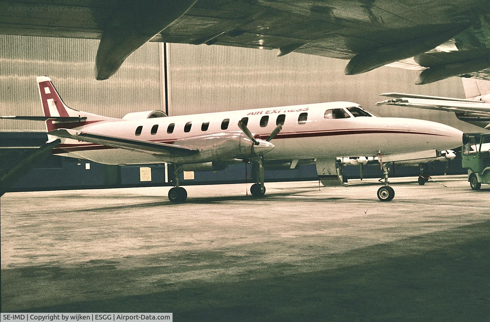 Aircraft SE-IMD, 1980 Swearingen SA-226TC Metro II, c/n TC-371, Hangar, at ESGG, photo by wijken