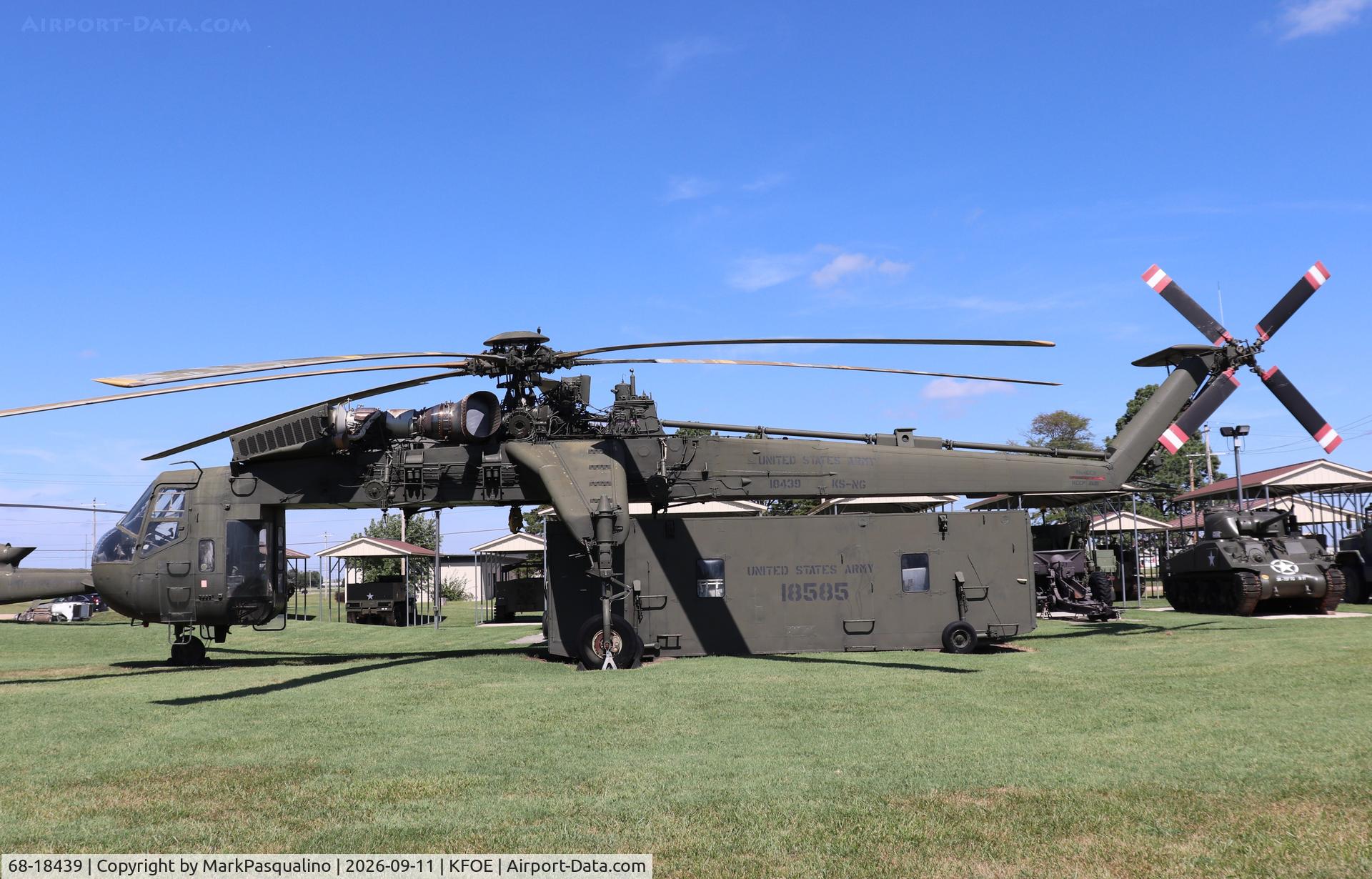 Aircraft 68-18439, 1968 Sikorsky CH-54A Tarhe, c/n 64.041, Sikorsky CH-54A, at KFOE, photo by MarkPasqualino