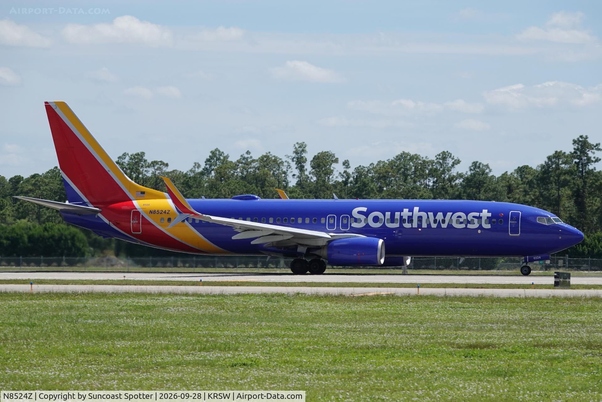 Aircraft N8524Z, 2017 Boeing 737-8H4, c/n 36970 l/n 6286, Southwest 4075 departs Southwest Florida International Airport enroute to John Glenn Columbus International Airport, at KRSW, photo by Suncoast Spotter