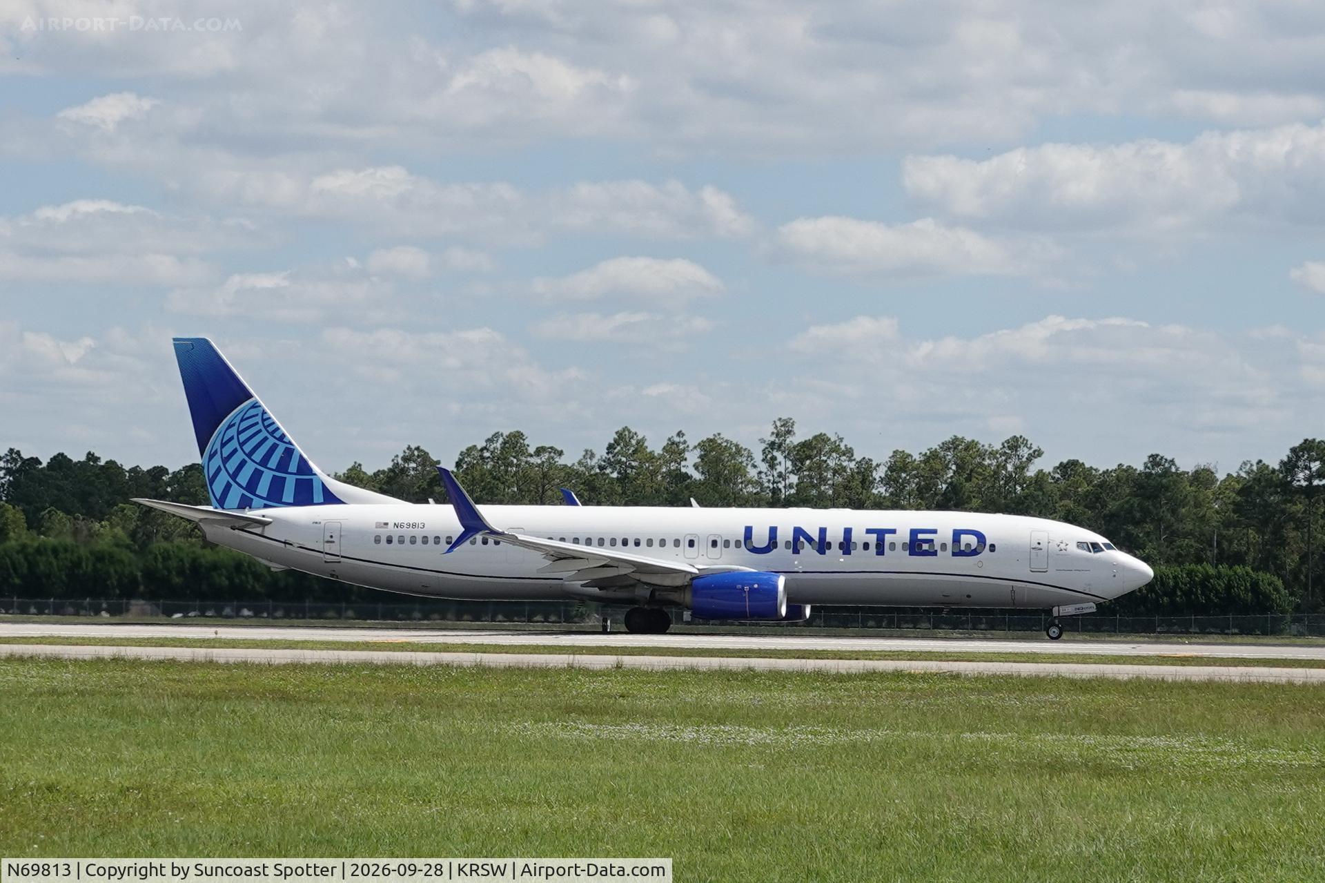 Aircraft N69813, 2014 Boeing 737-924/ER, c/n 43531 l/n 4773, United 1743 departs Southwest Florida International Airport enroute to Houston-Bush Intercontinental Airport, at KRSW, photo by Suncoast Spotter
