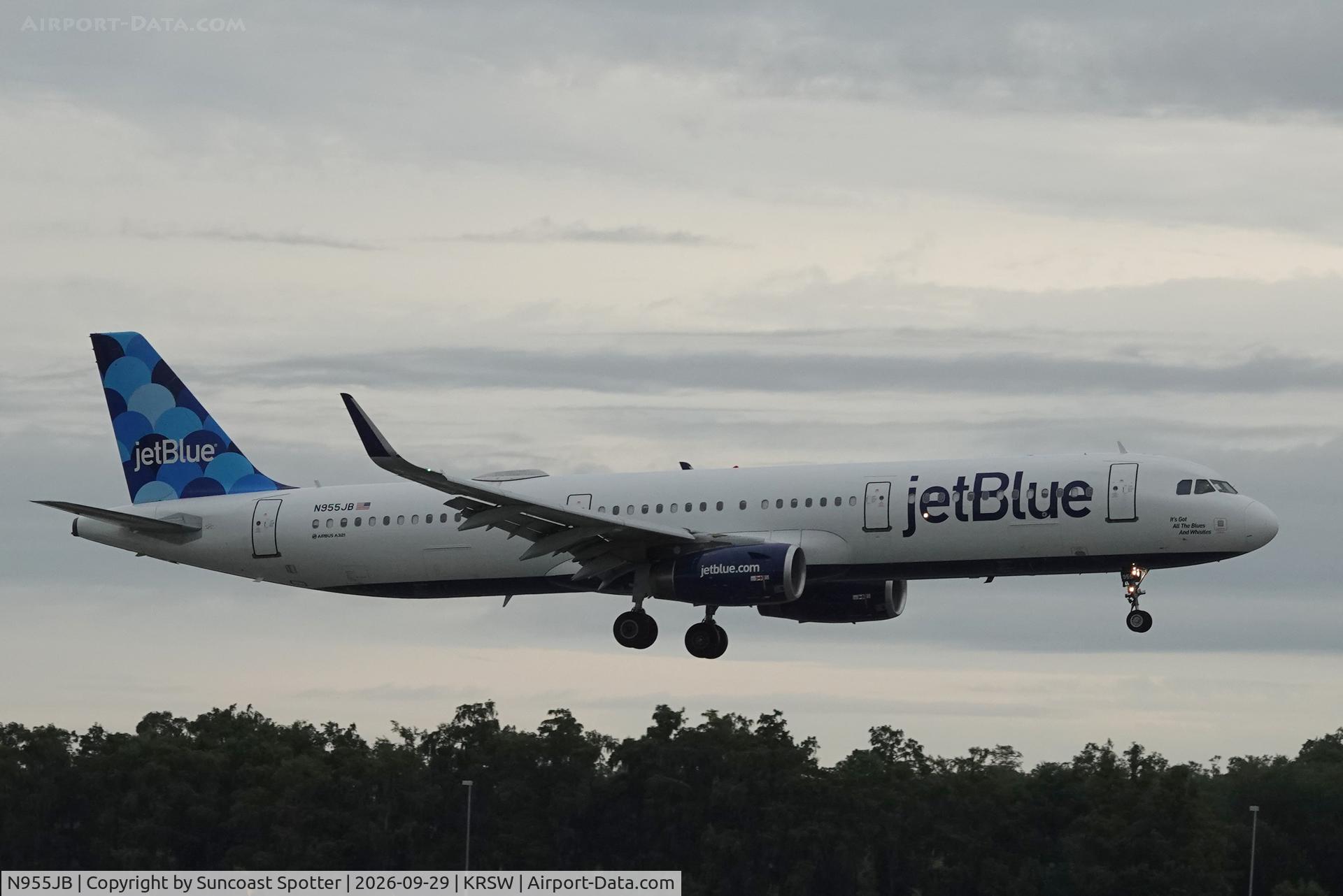 Aircraft N955JB, 2015 Airbus A321-231, c/n 6757, JetBlue 165 arrives at Southwest Florida International Airport following flight from Boston-Logan International Airport, at KRSW, photo by Suncoast Spotter