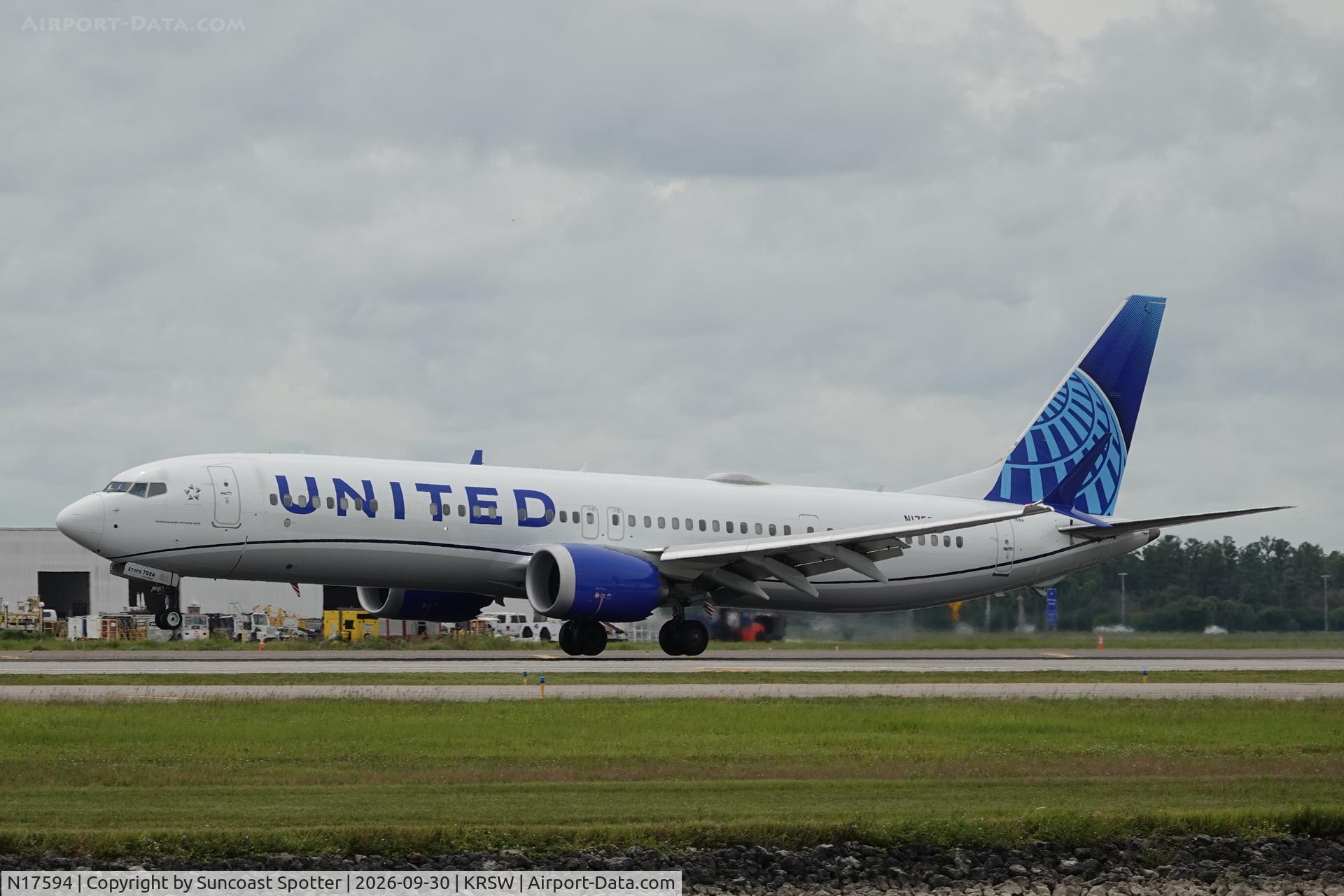 Aircraft N17594, 2025 Boeing 737 MAX 9, c/n 43447 l/n 9057, United 1036 arrives at Southwest Florida International Airport following flight from Chicago-O’Hare International Airport, at KRSW, photo by Suncoast Spotter