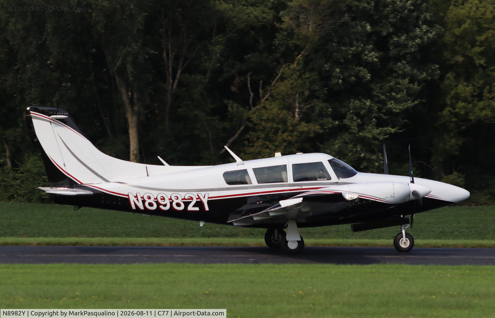 Aircraft N8982Y, 1972 Piper PA-39-160 Twin Comanche C/R, c/n 39-147, Piper PA-39, at C77, photo by MarkPasqualino