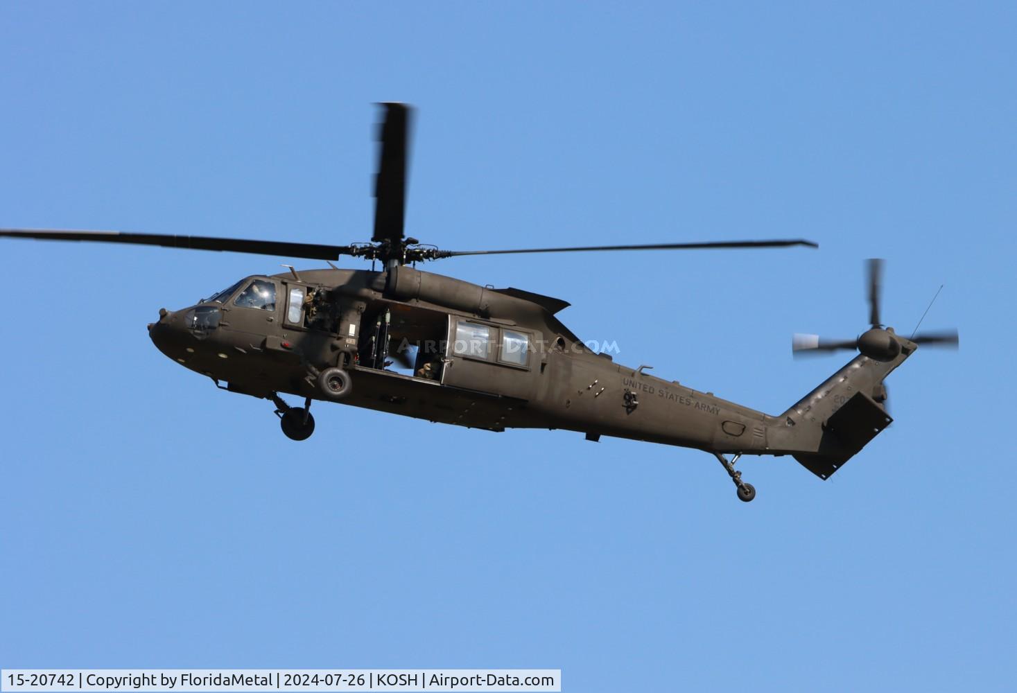 Aircraft 15-20742, 2011 Sikorsky UH-60M Black Hawk, c/n n/a, US Army UH-60 zx, at KOSH, photo by FloridaMetal