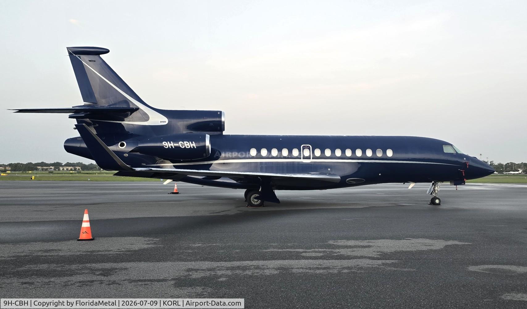 Aircraft 9H-CBH, 2009 Dassault Falcon 7X, c/n 44, Falcon 7X zx, at KORL, photo by FloridaMetal