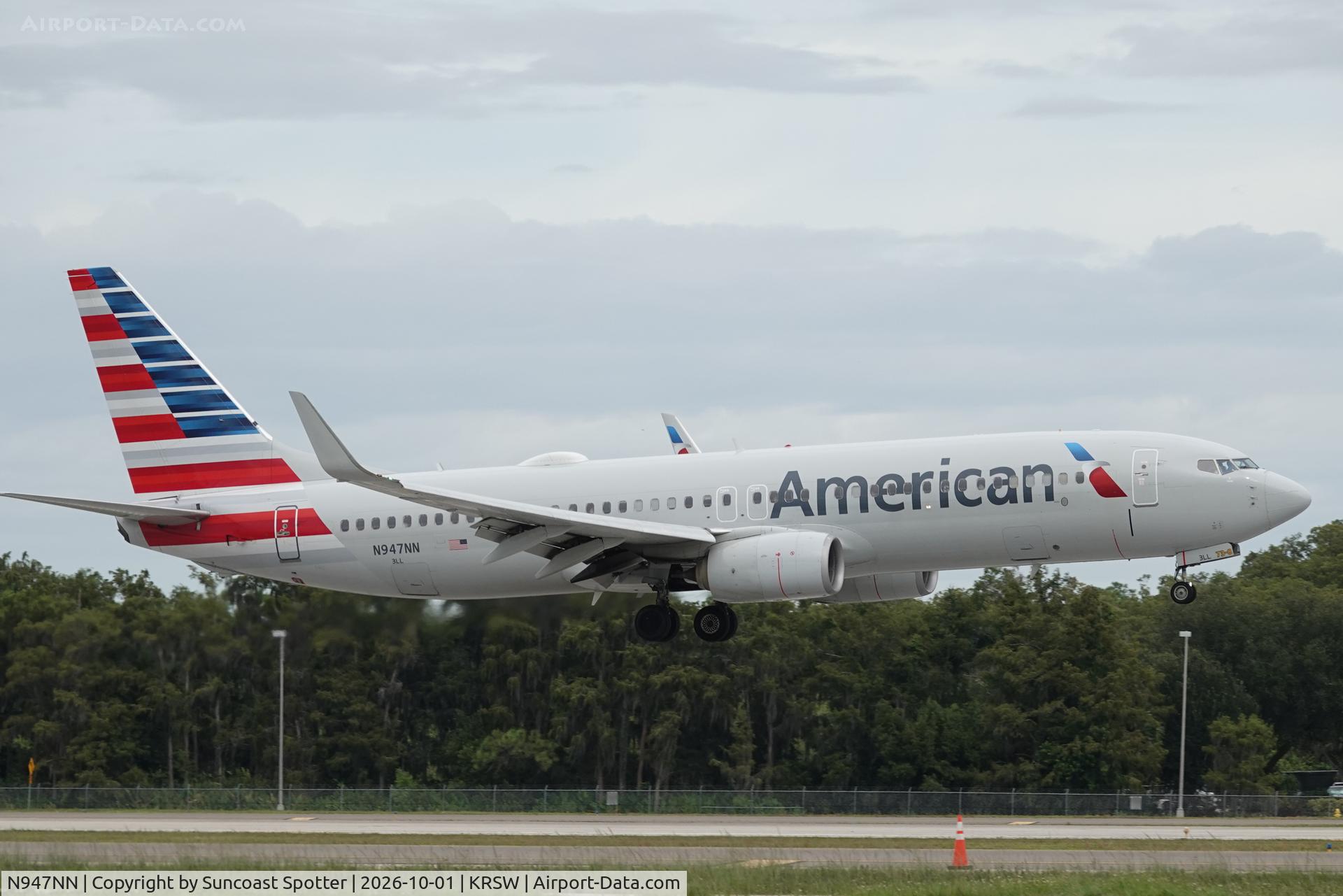 Aircraft N947NN, 2014 Boeing 737-823, c/n 31190 l/n 4811, American 1781 arrives at Southwest Florida International Airport following flight from Charlotte-Douglas International Airport, at KRSW, photo by Suncoast Spotter