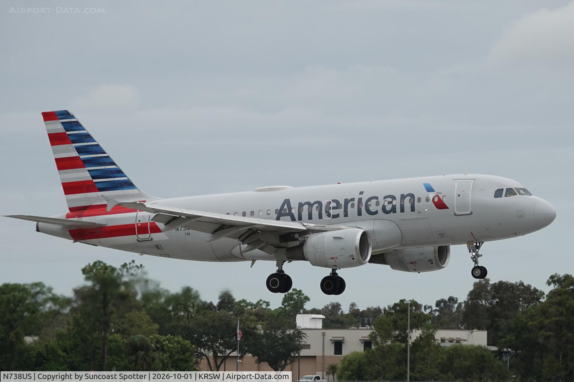 Aircraft N738US, 2000 Airbus A319-112, c/n 1254, American 2916 arrives at Southwest Florida International Airport following flight from Reagan National Airport, at KRSW, photo by Suncoast Spotter