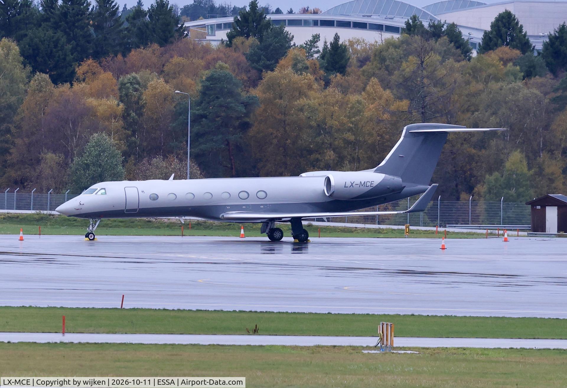 Aircraft LX-MCE, 2013 Gulfstream G550, c/n 5435, Ramp M, at ESSA, photo by wijken