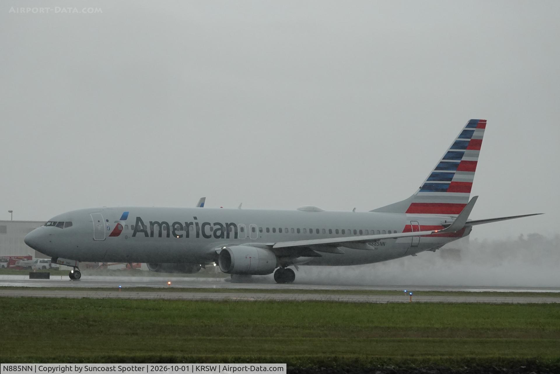 Aircraft N885NN, Boeing 737-823, c/n 31139, American 2437 departs Southwest Florida International Airport enroute to Chicago-O’Hare International Airport, at KRSW, photo by Suncoast Spotter