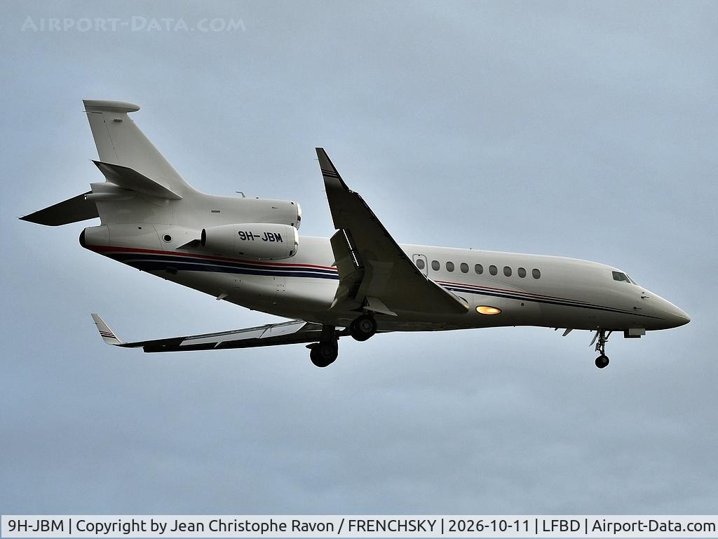 Aircraft 9H-JBM, 2014 Dassault Aviation F7X, c/n 255, Dubai (DXB) Bordeaux (BOD) AJO732, at LFBD, photo by Jean Christophe Ravon / FRENCHSKY